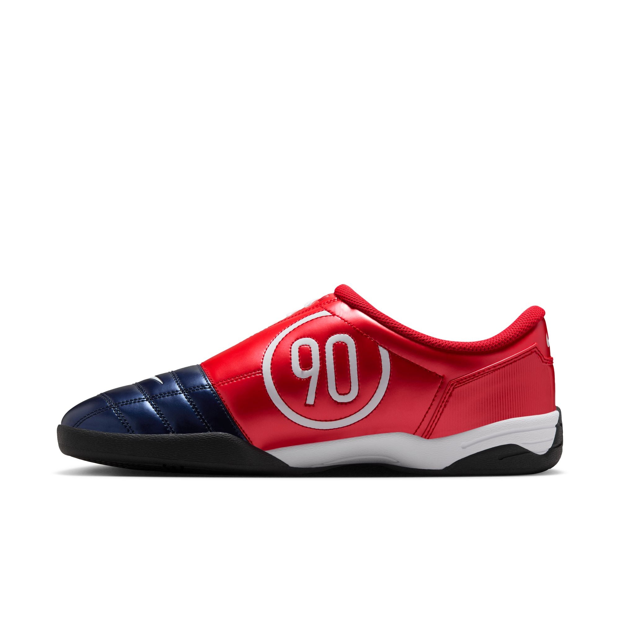 TOTAL 90 סניקרס