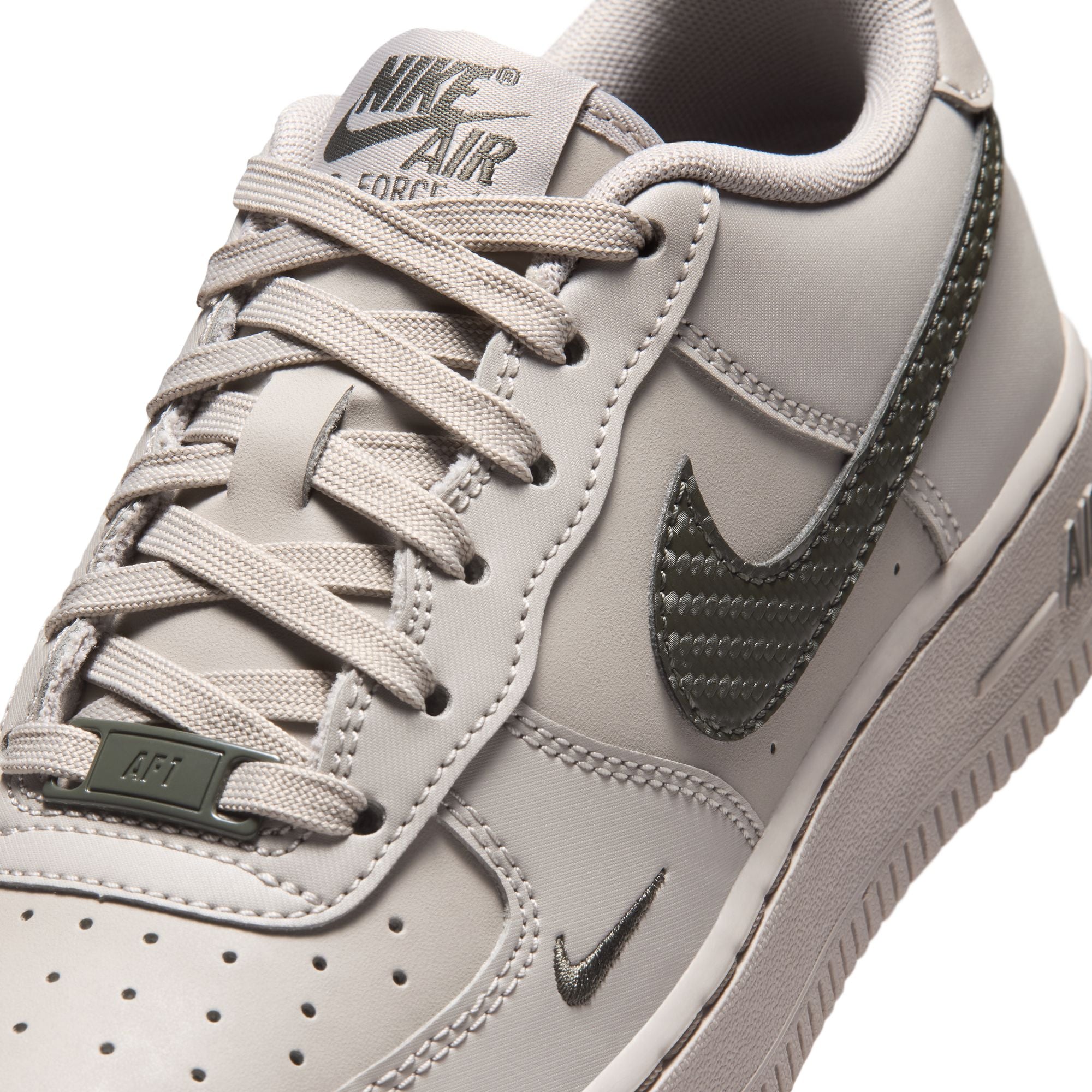 Air Force 1 Tech Essential סניקרס