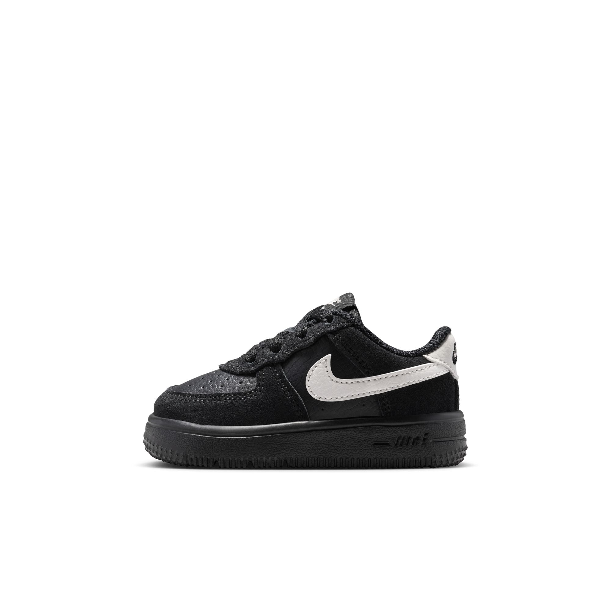 AIR FORCE 1 LOW LV8 סניקרס