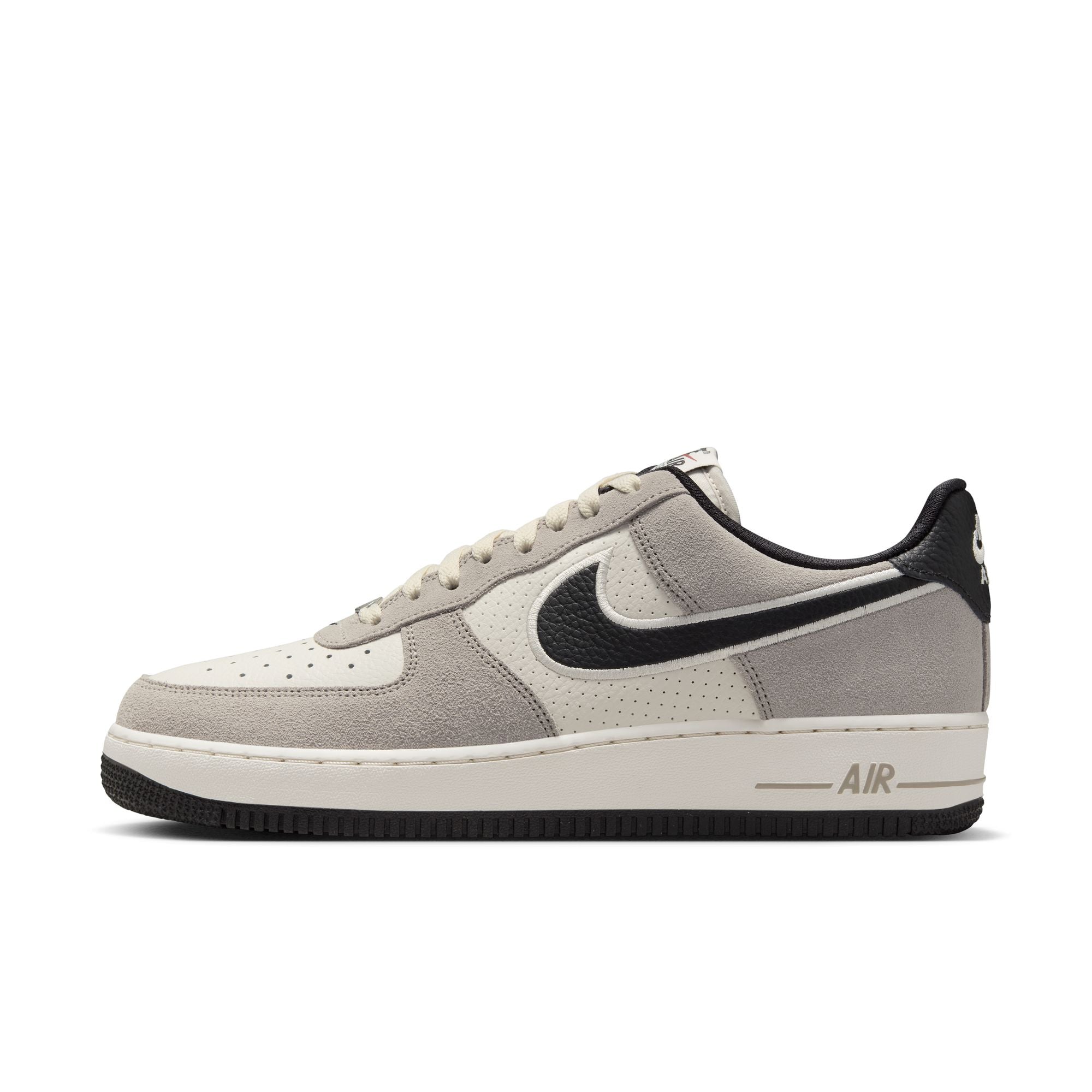 NIKE AIR FORCE 1 '07 LV8 סניקרס