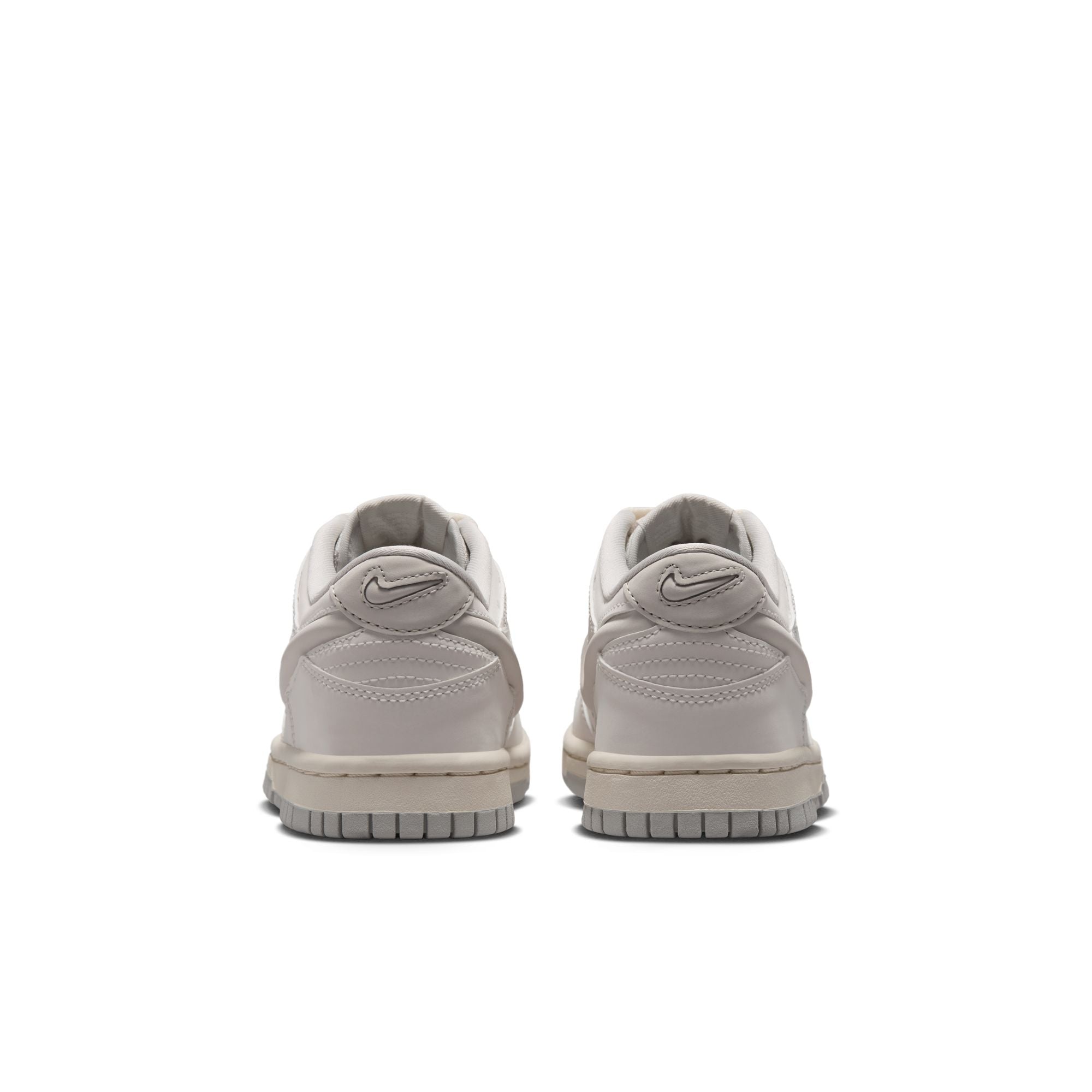 NIKE DUNK LOW LV8 סניקרס
