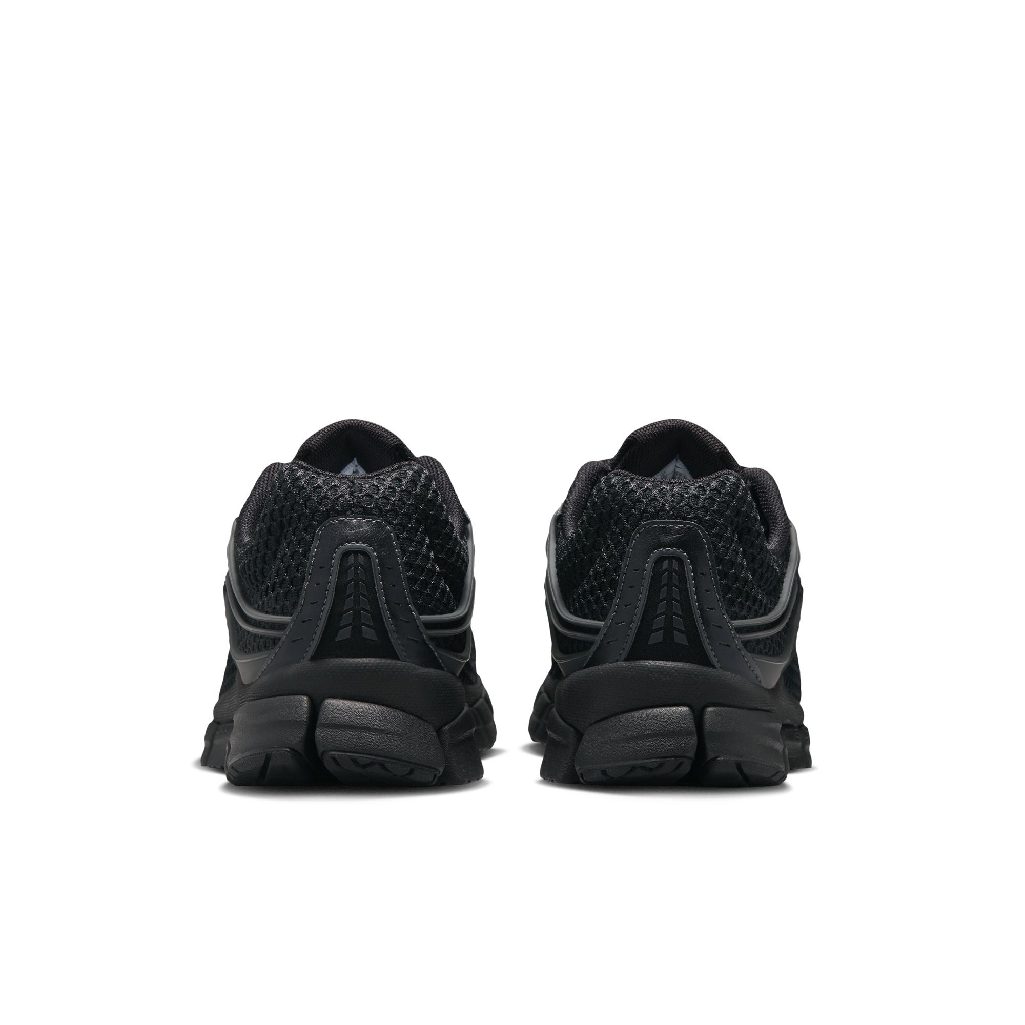 ZOOM SKYLON 11 סניקרס