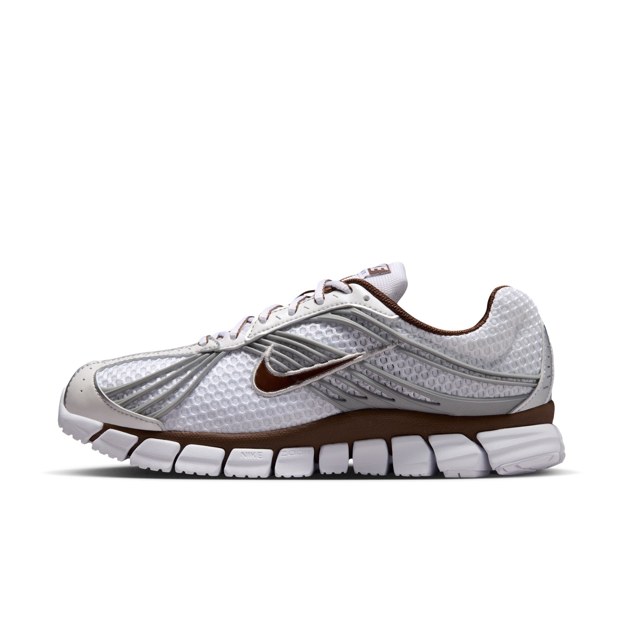 Zoom Skylon 11 סניקרס