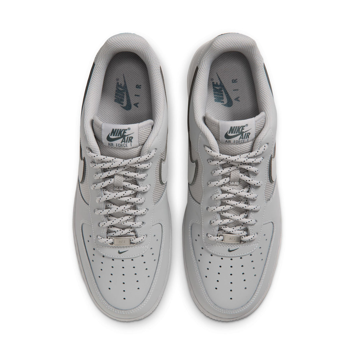 AIR FORCE 1 '07 LV8 סניקרס
