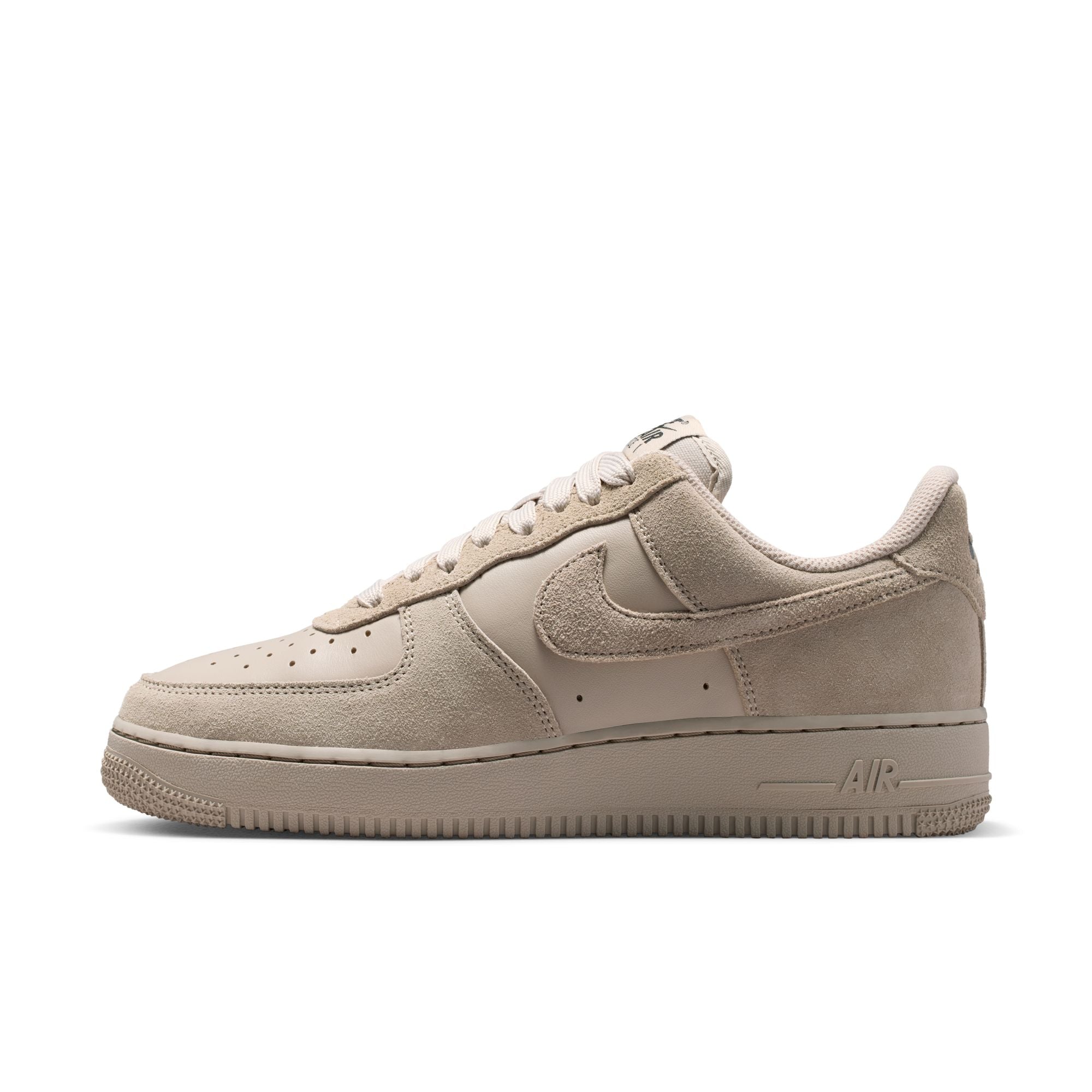 AIR FORCE 1  07 סניקרס