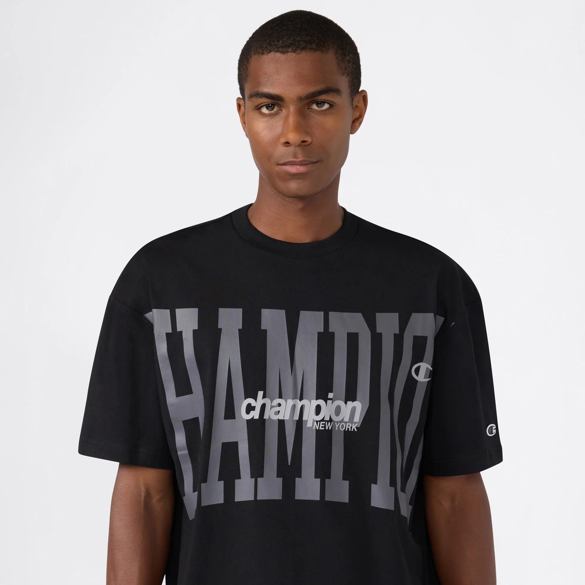 URBAN CONTEMPORARY טישרט