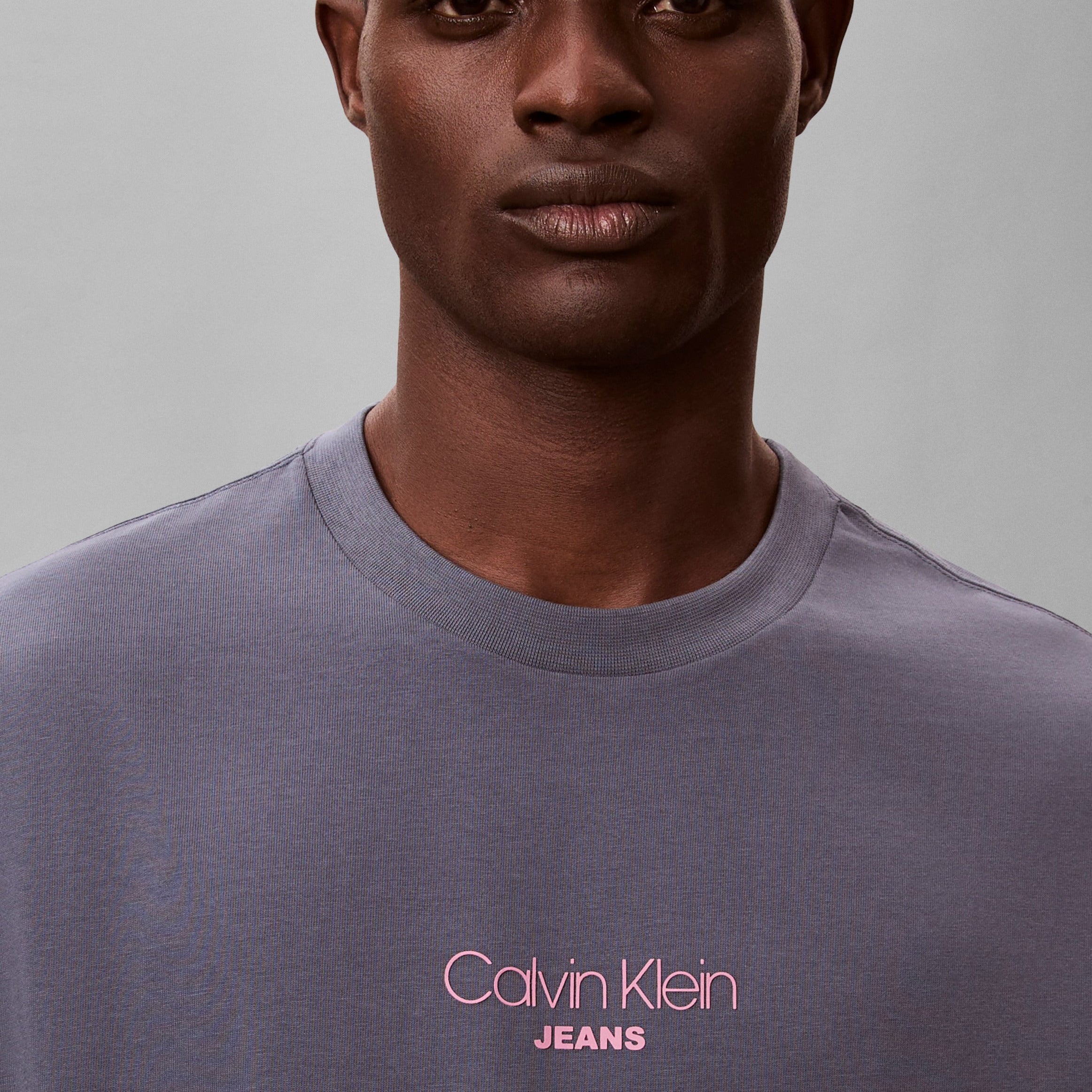 SS 16S RLXD FIT CKJ GRAPHIC TE טישרט