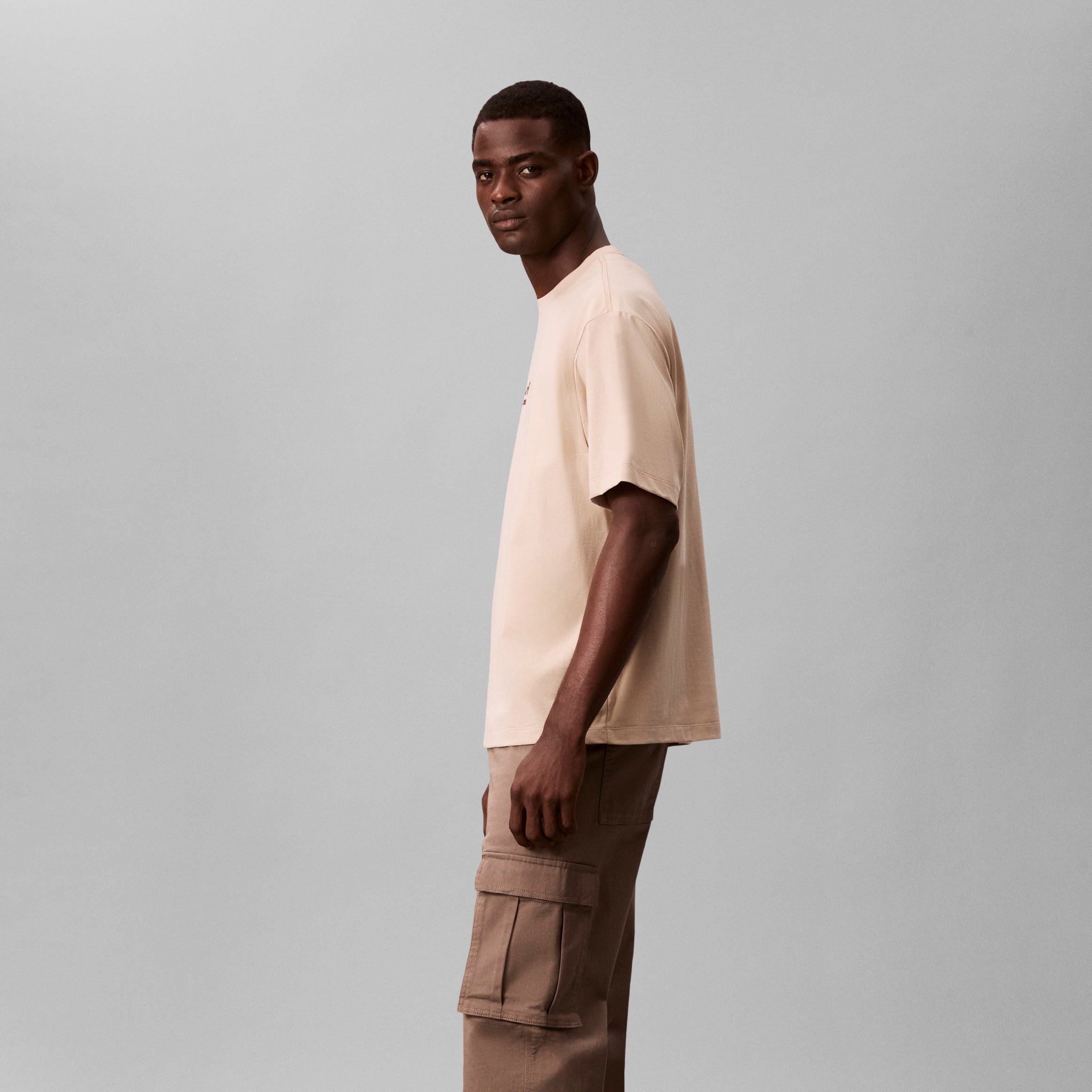 SS 16S RLXD FIT CKJ GRAPHIC TE טישרט