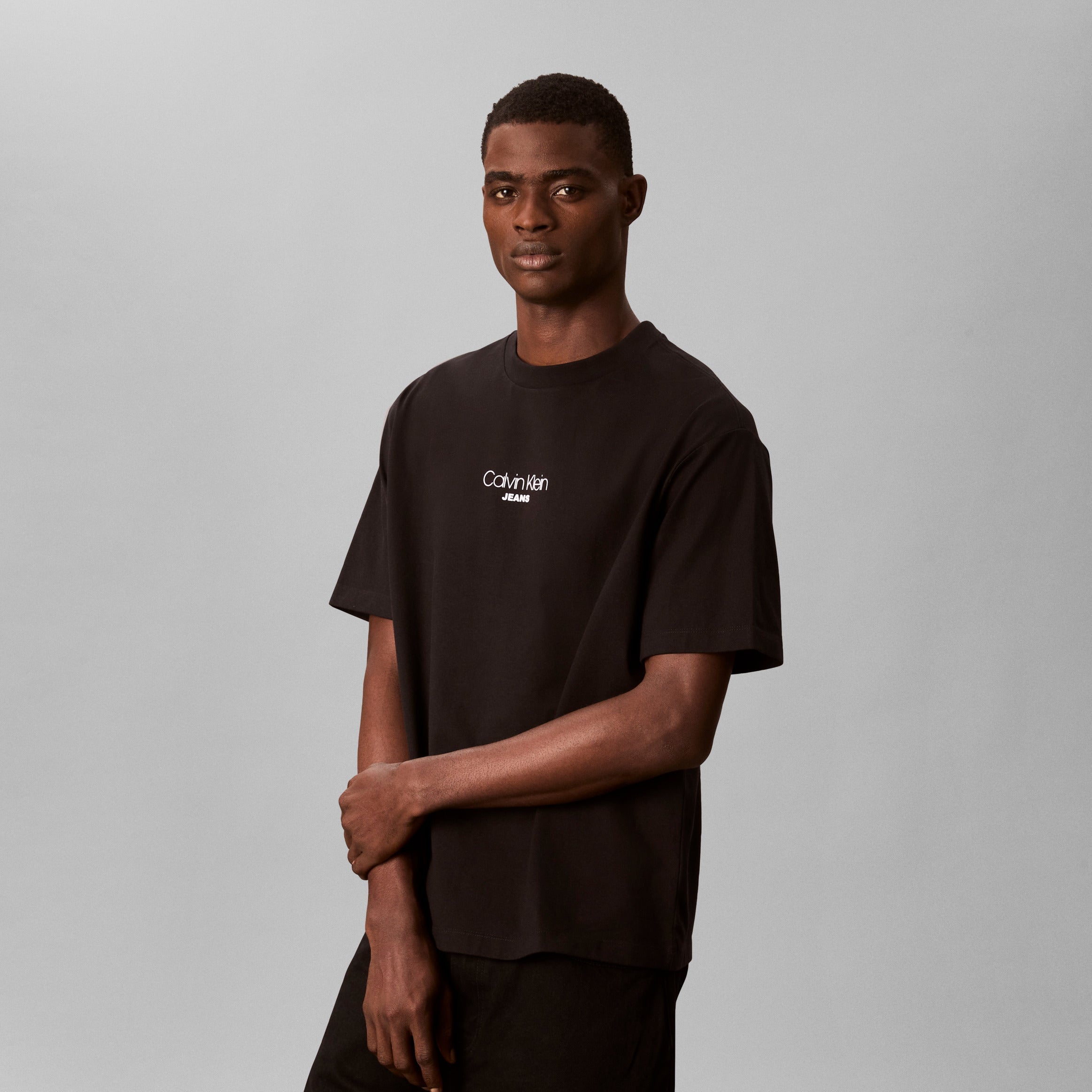 SS 16S RLXD FIT CKJ GRAPHIC TE טישרט