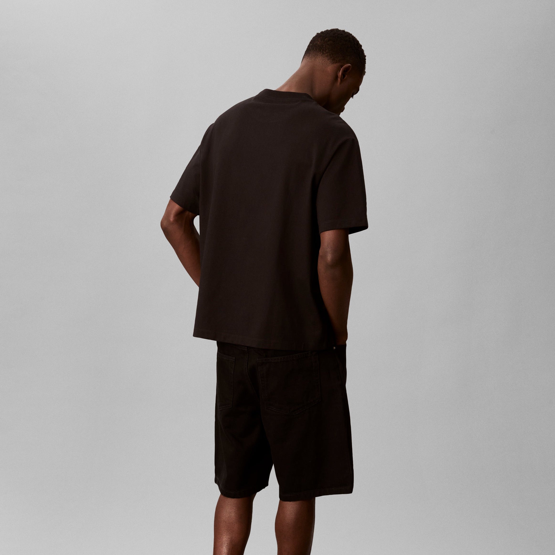 SS 16S RLXD FIT CKJ GRAPHIC TE טישרט