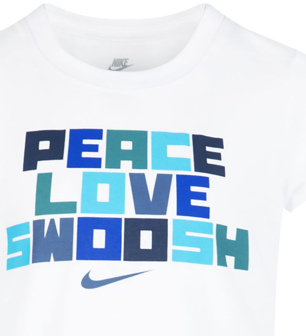 Peace Love Swoosh טישרט