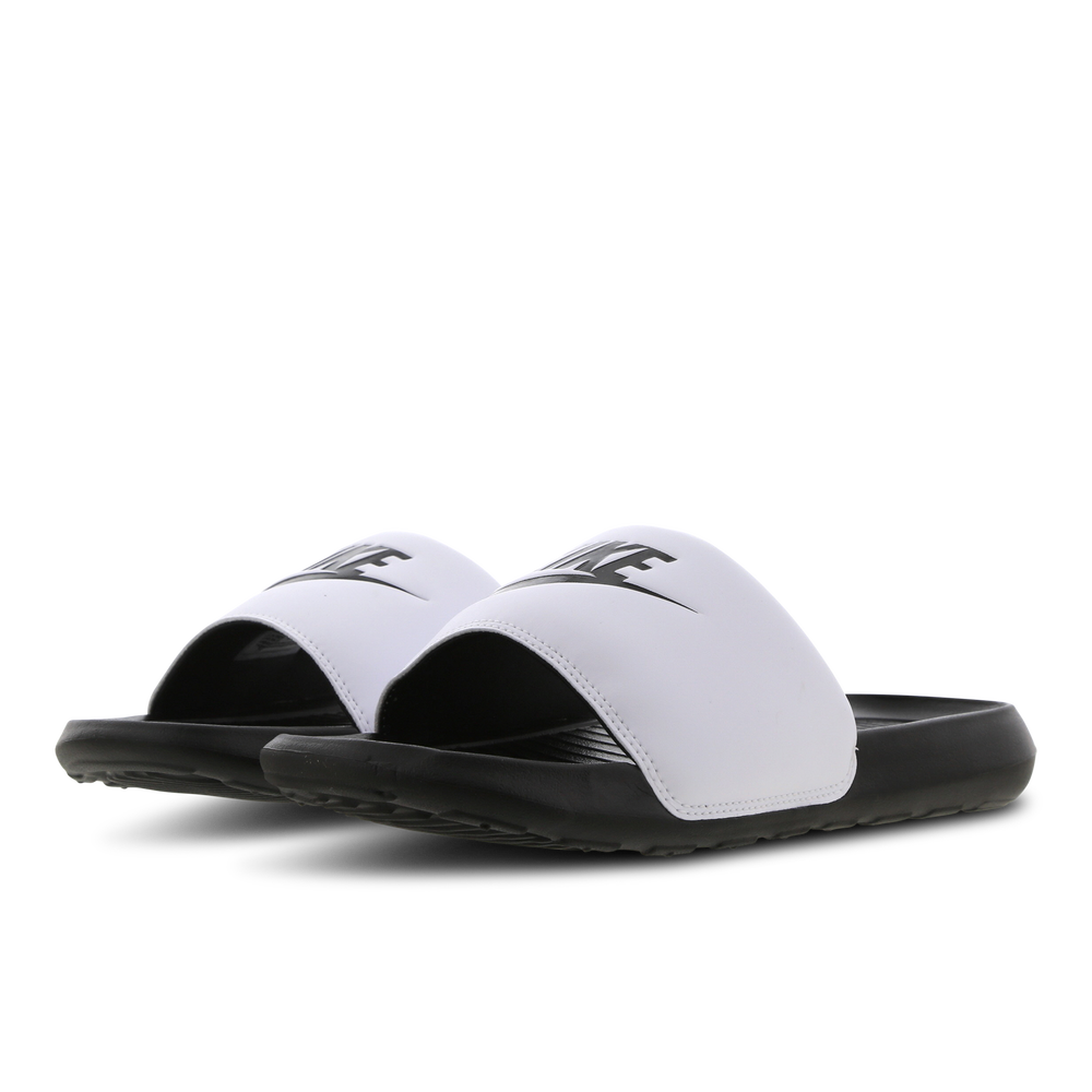 NIKE | VICTORI ONE SLIDE כפכפים  | FOOT LOCKER