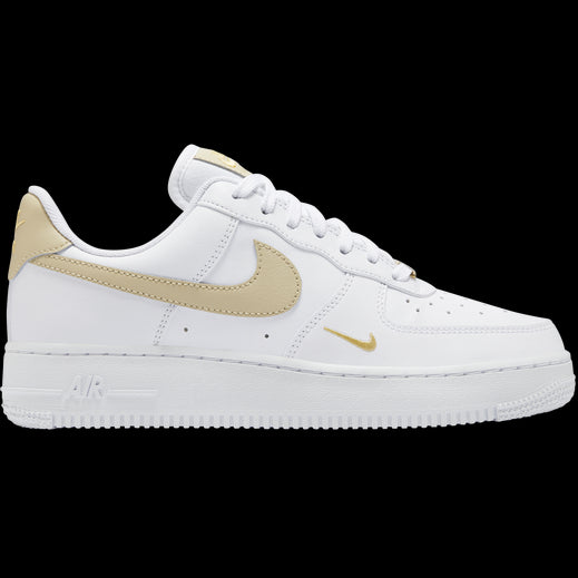 Air Force 1 סניקרס