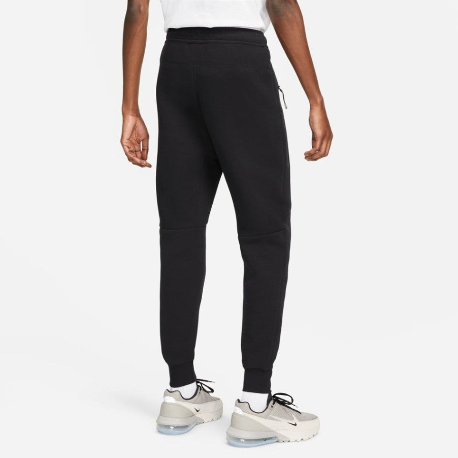 NIKE | SPORTSWEAR TECH FLEECE מכנסי טרנינג  | FOOT LOCKER