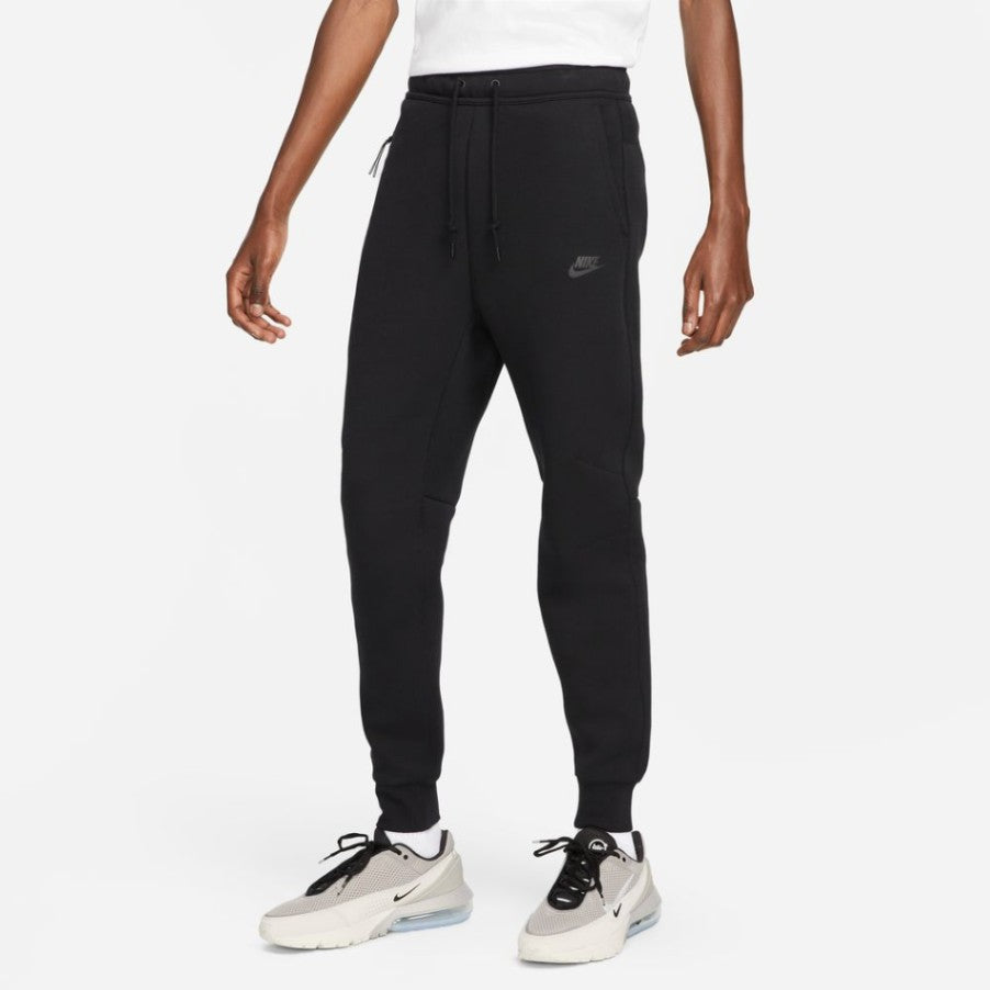 NIKE | SPORTSWEAR TECH FLEECE מכנסי טרנינג  | FOOT LOCKER