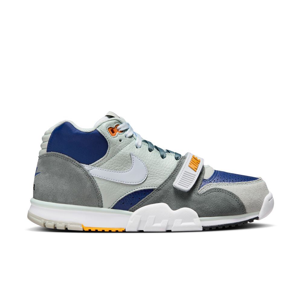 NIKE | AIR TRAINER 1 סניקרס  | FOOT LOCKER