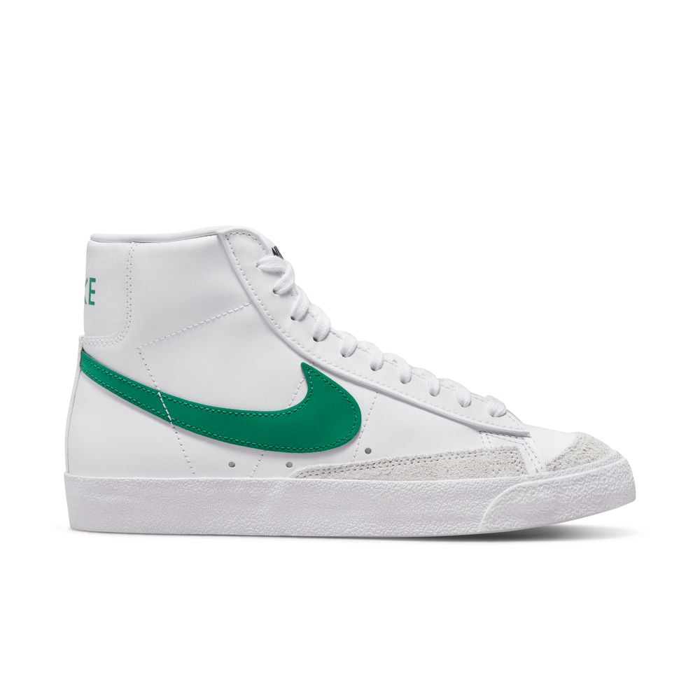 NIKE | BLAZER MID 77 סניקרס  | FOOT LOCKER