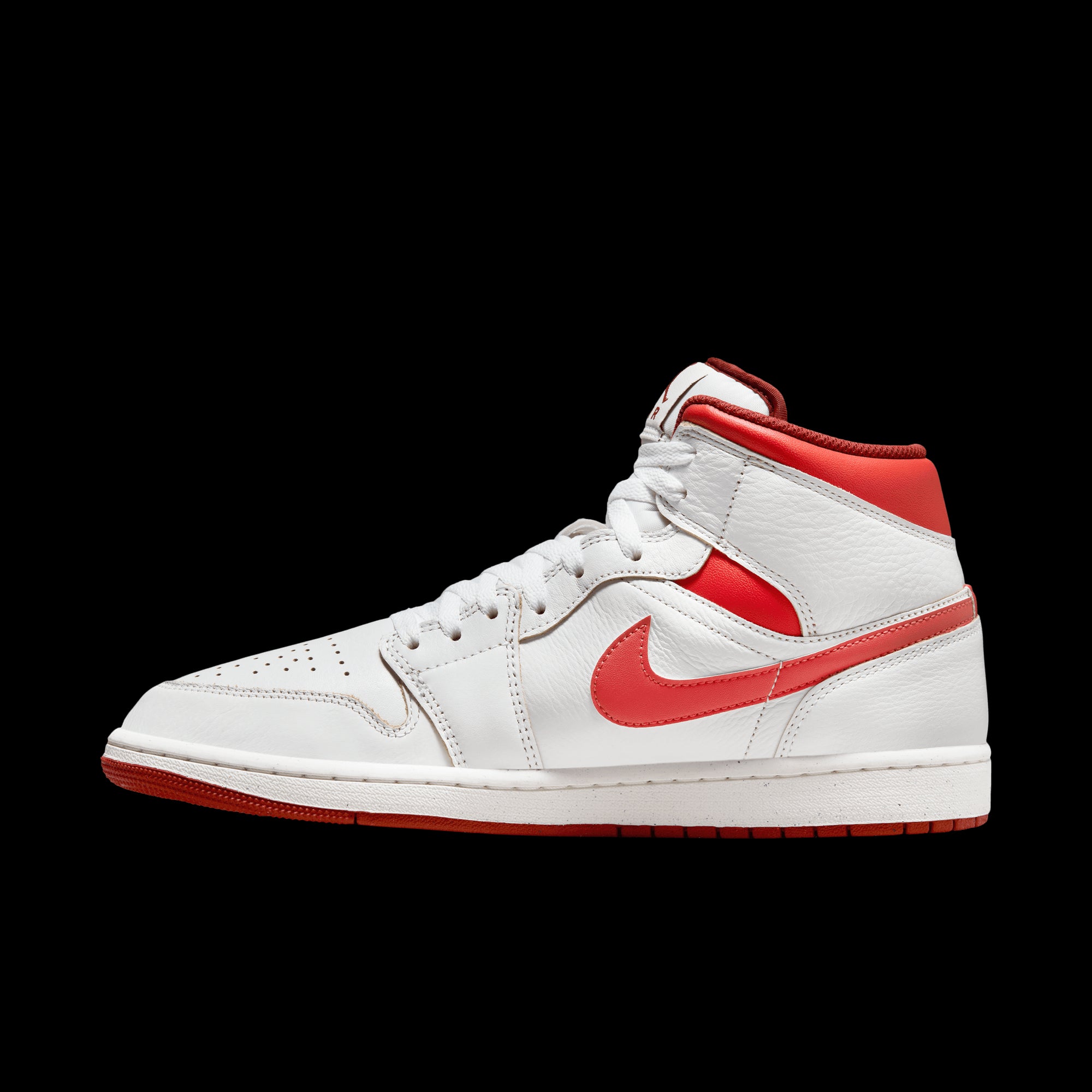 NIKE | AIR JORDAN 1 MID SE סניקרס  | FOOT LOCKER