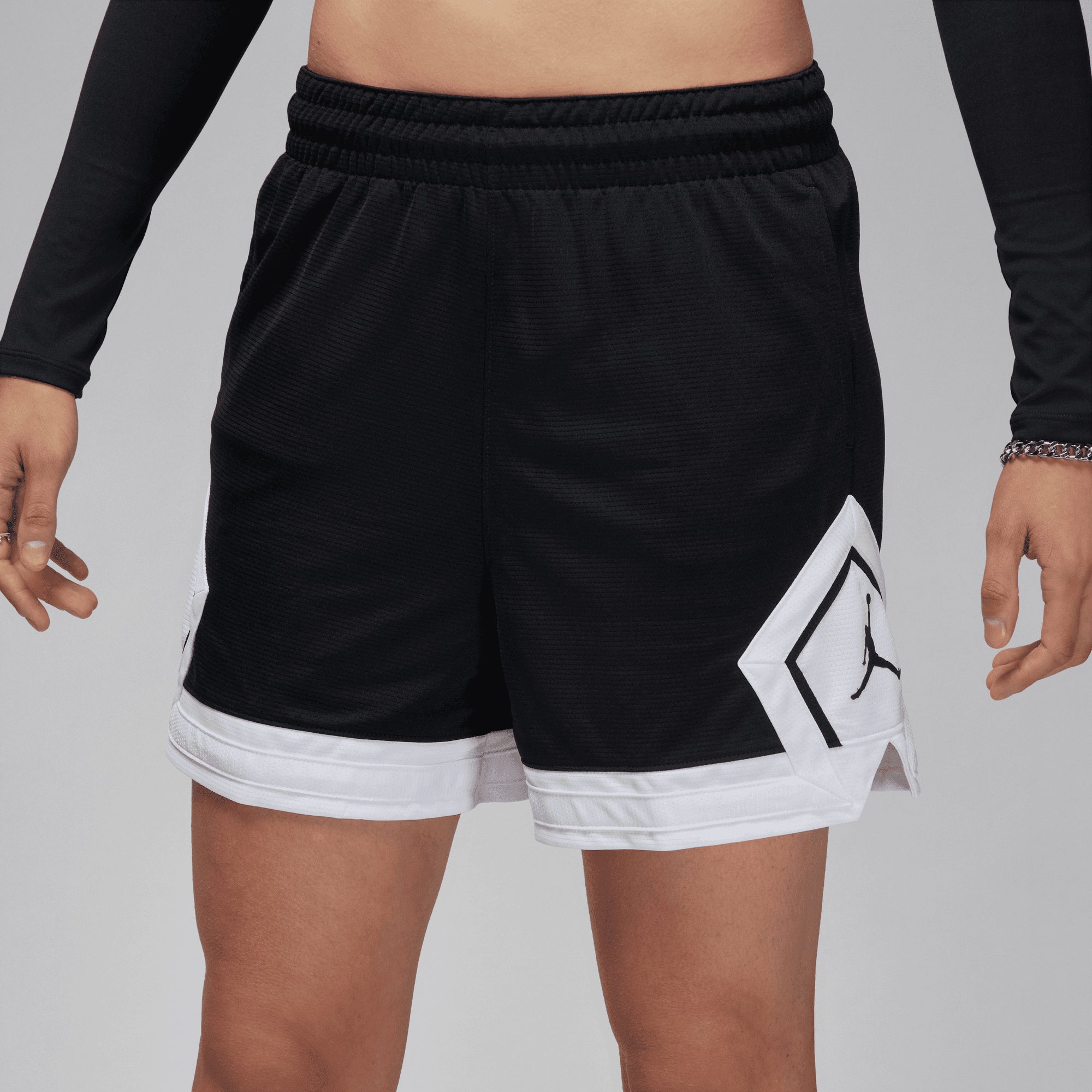 NIKE | DIAMOND SHORTS מכנסיים קצרים  | FOOT LOCKER