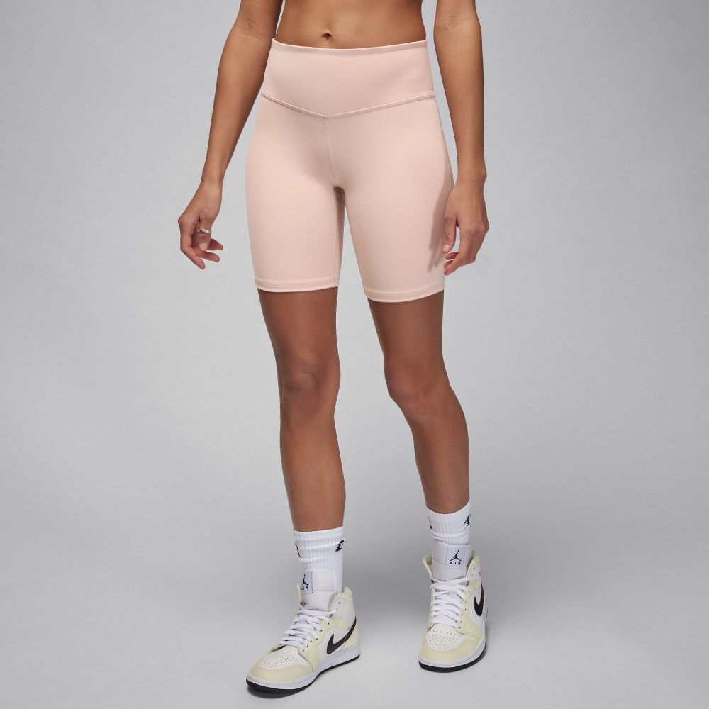 NIKE | HIGH WAISTED BIKE SHORTS טייץ בייקר  | FOOT LOCKER