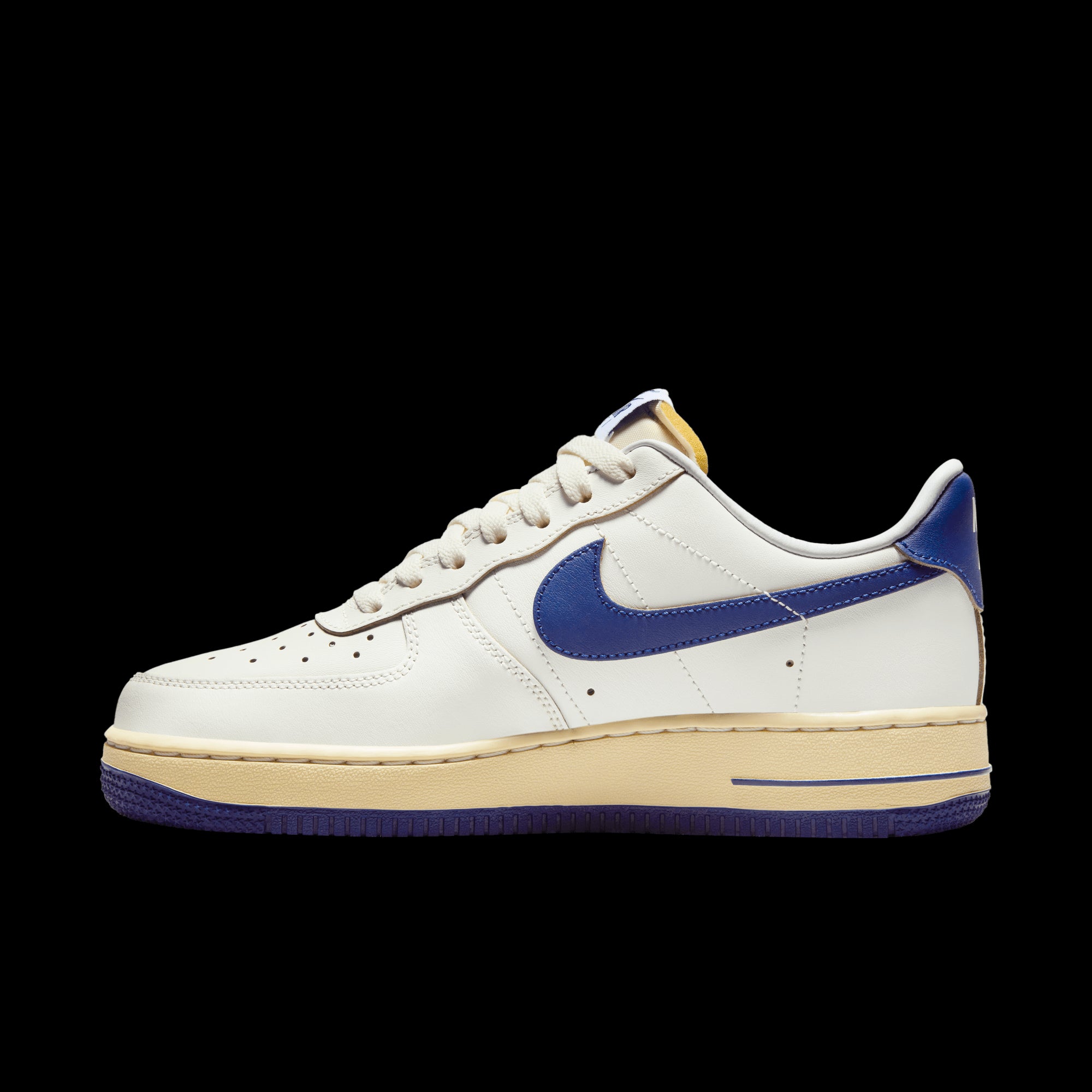 NIKE | AIR FORCE 1 '07 סניקרס  | FOOT LOCKER