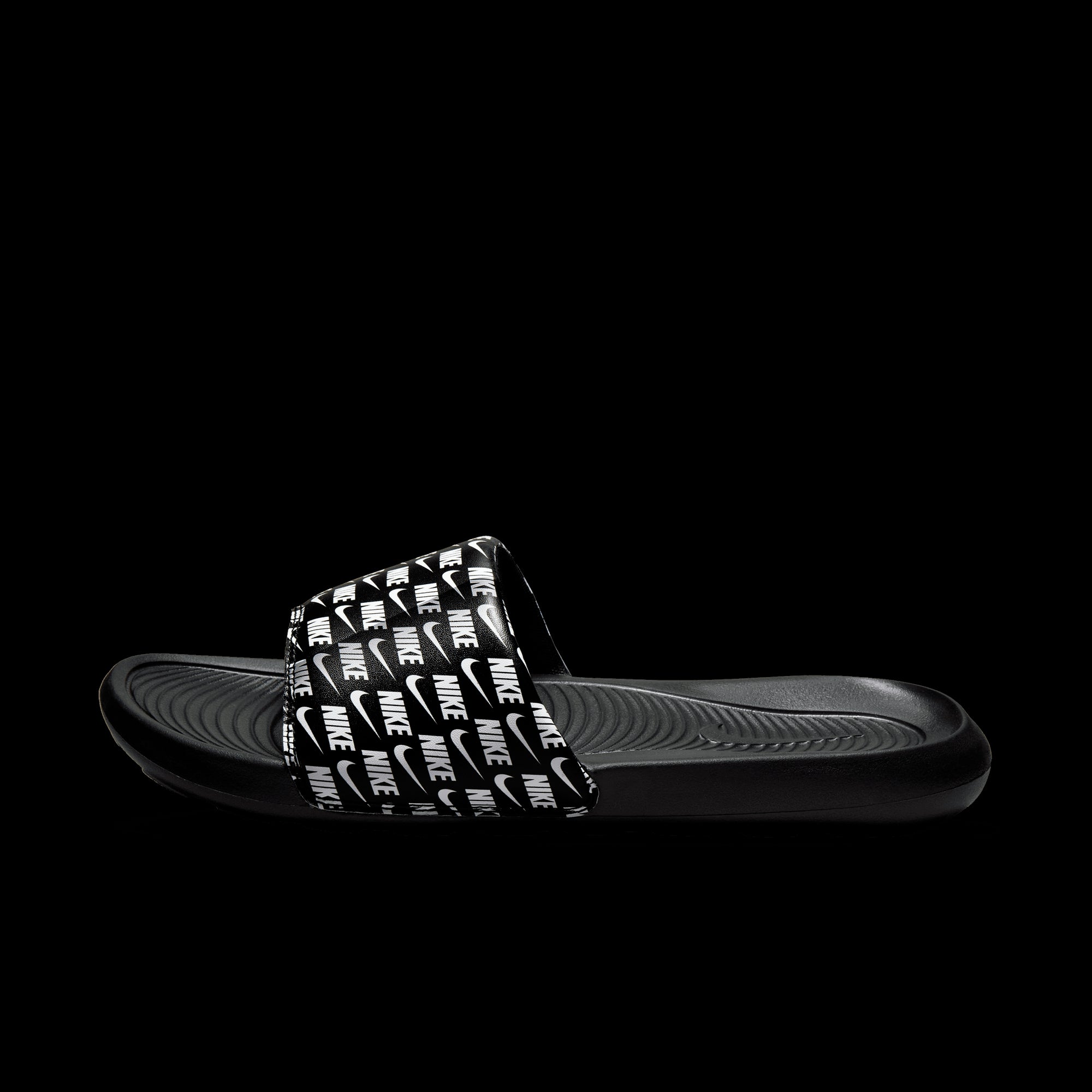 NIKE | VICTORI ONE SLIDE כפכפי סלייד  | FOOT LOCKER