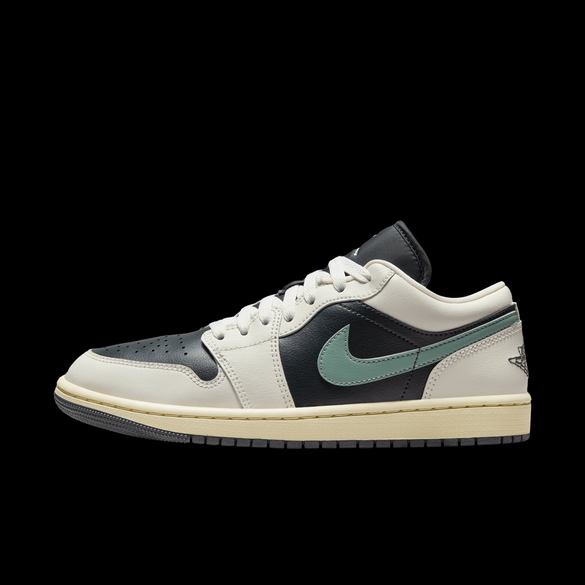 NIKE | AIR JORDAN 1 LOW סניקרס  | FOOT LOCKER