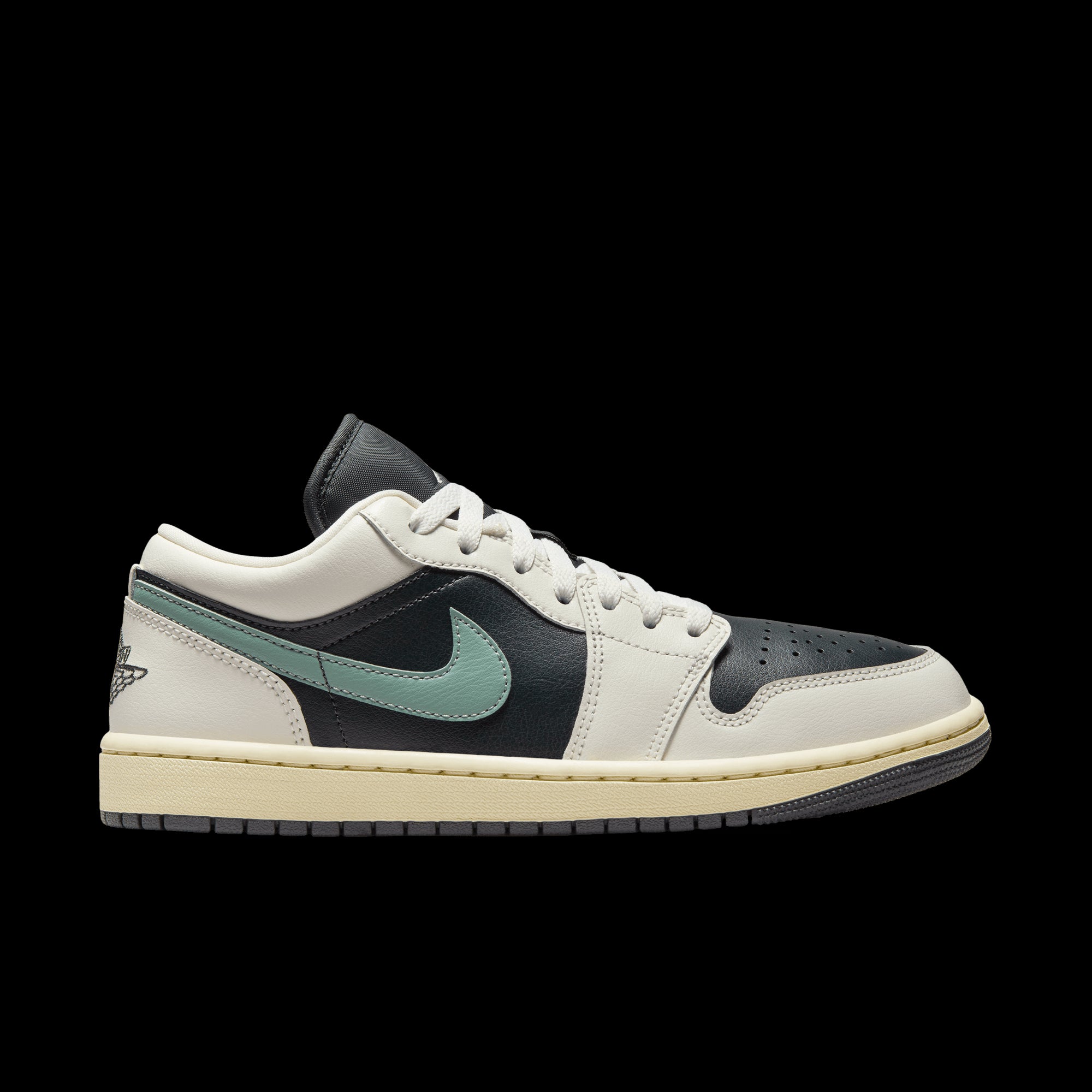 NIKE | AIR JORDAN 1 LOW סניקרס  | FOOT LOCKER