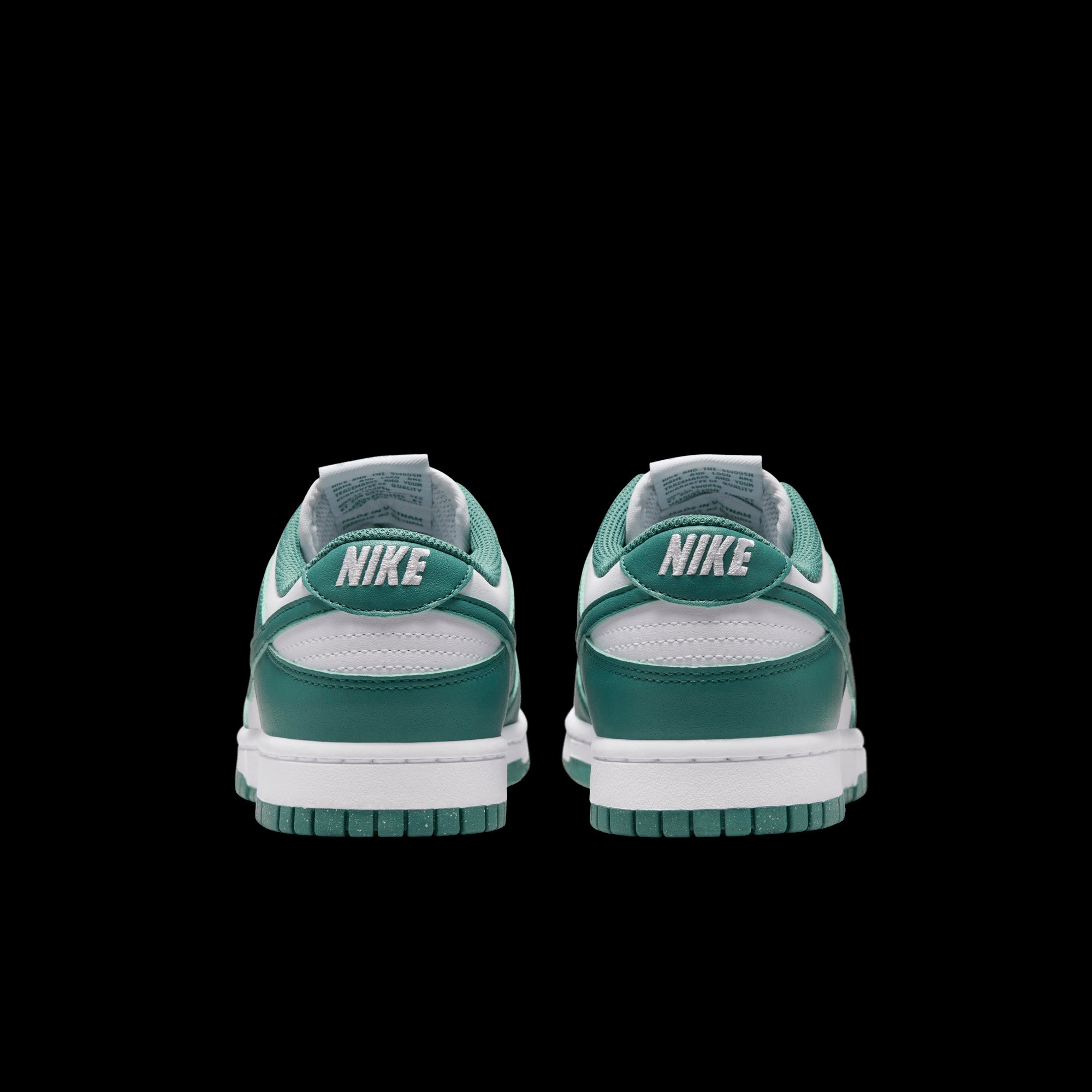 NIKE | DUNK LOW NEXT NATURE סניקרס  | FOOT LOCKER