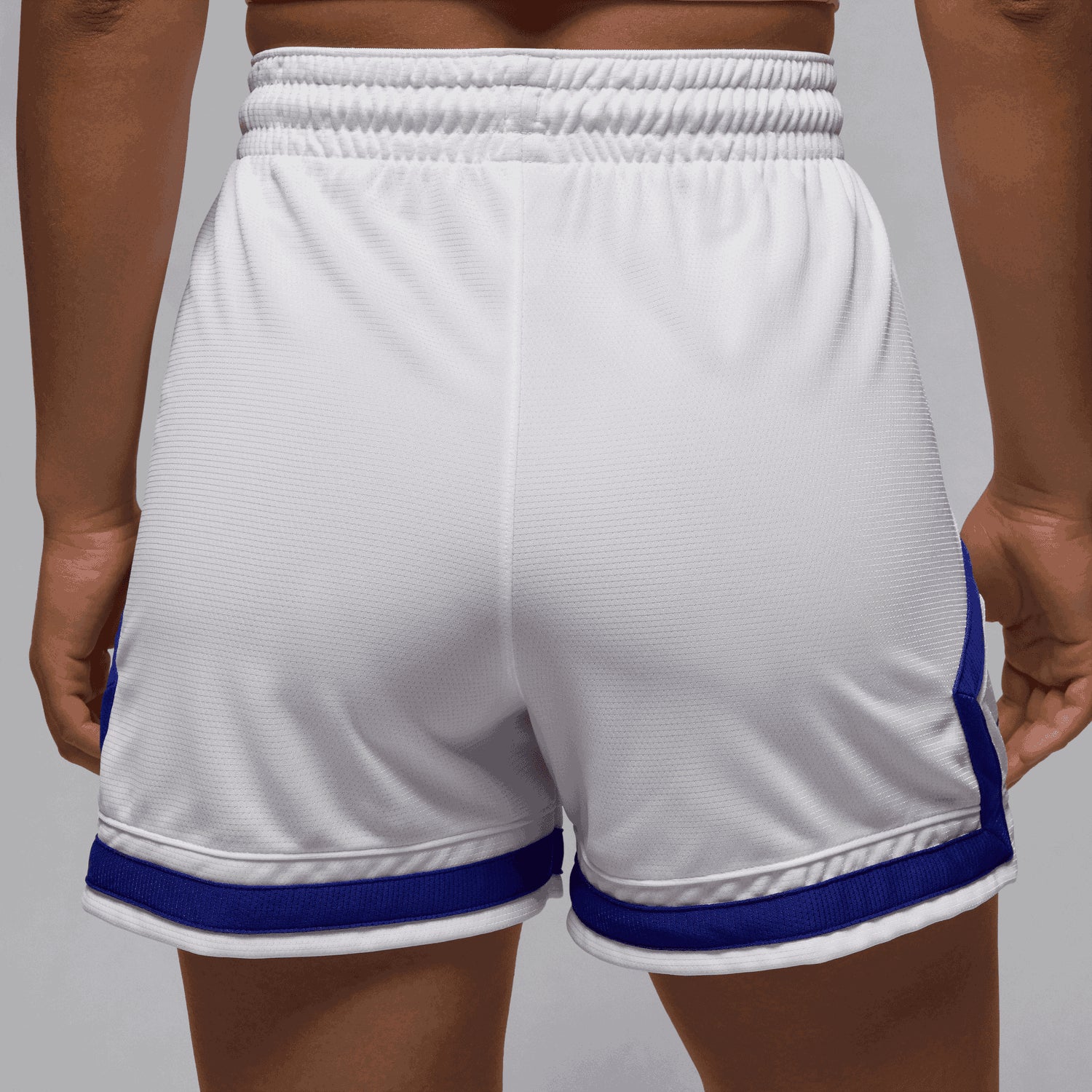 NIKE | DIAMOND SHORTS מכנסיים קצרים  | FOOT LOCKER