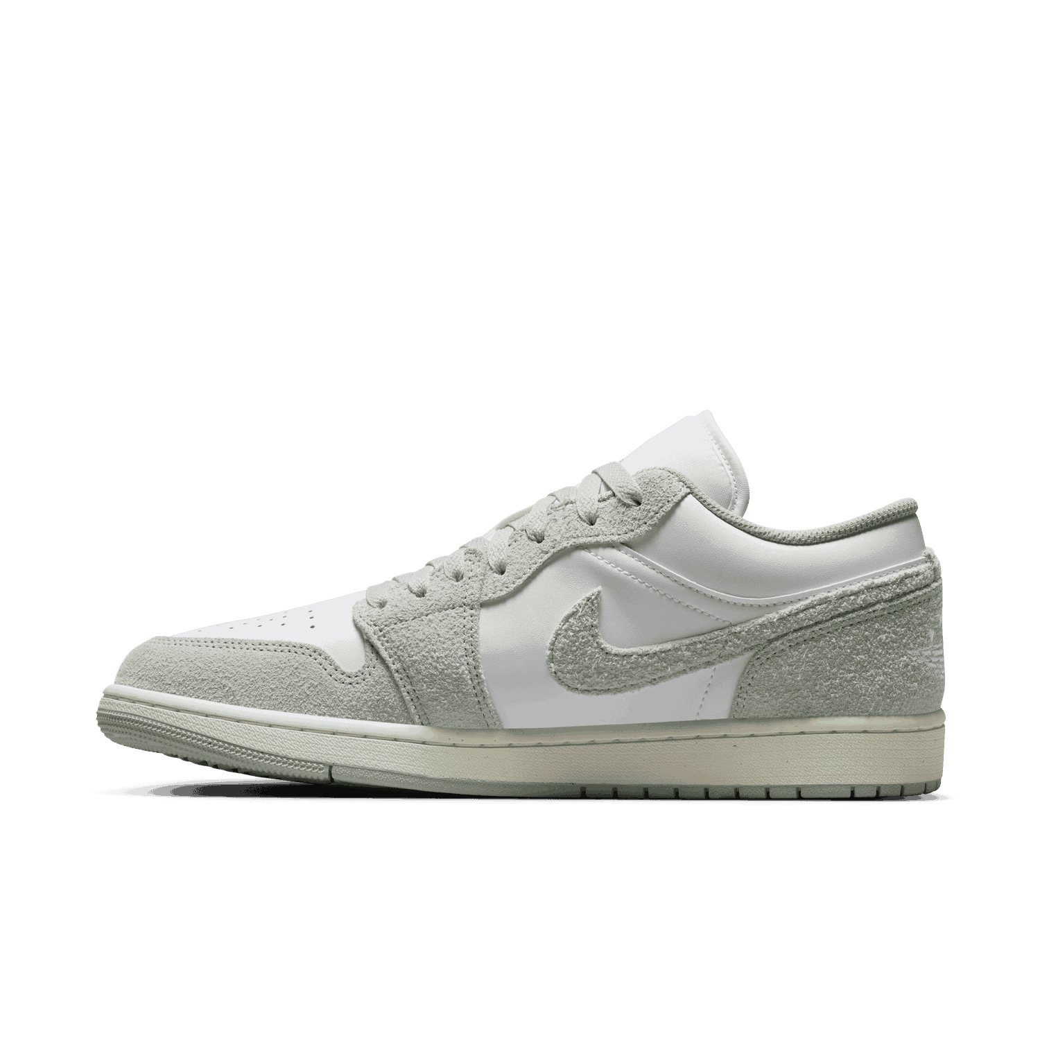 NIKE | AIR JORDAN 1 LOW SE סניקרס  | FOOT LOCKER