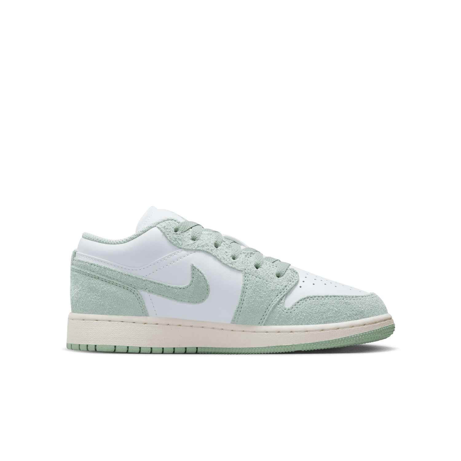 NIKE | AIR JORDAN 1 LOW SE סניקרס ל  | FOOT LOCKER