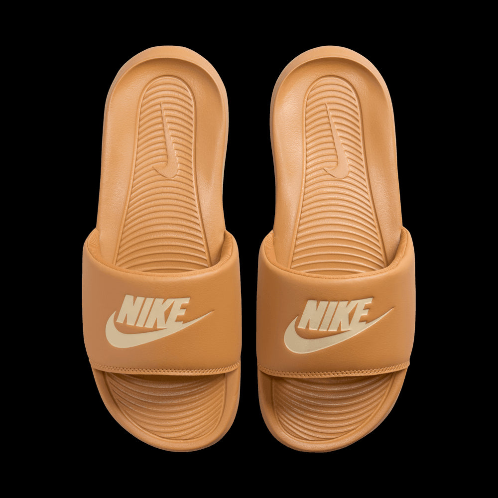 NIKE | VICTORI ONE SLIDE כפכפי סלייד  | FOOT LOCKER