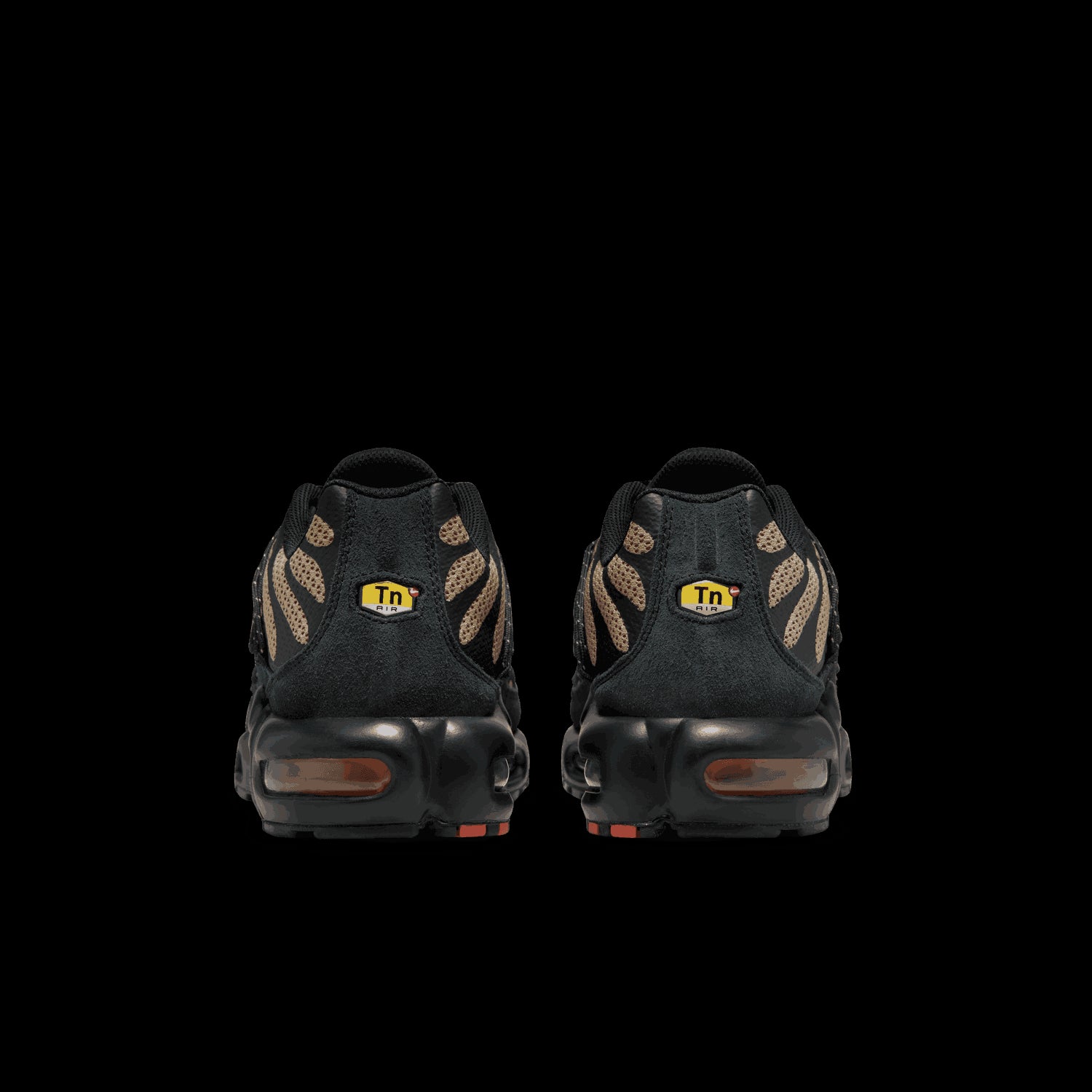 NIKE | AIR MAX PLUS UTILITY סניקרס  | FOOT LOCKER