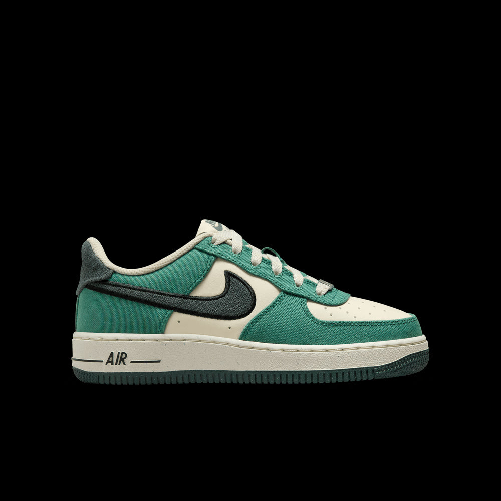 AIR FORCE 1 LV8 3 סניקרס