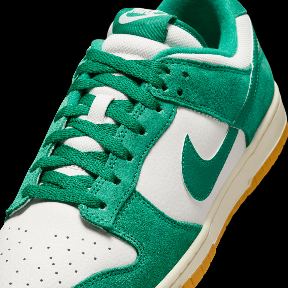 NIKE | DUNK LOW SE סניקרס  | FOOT LOCKER