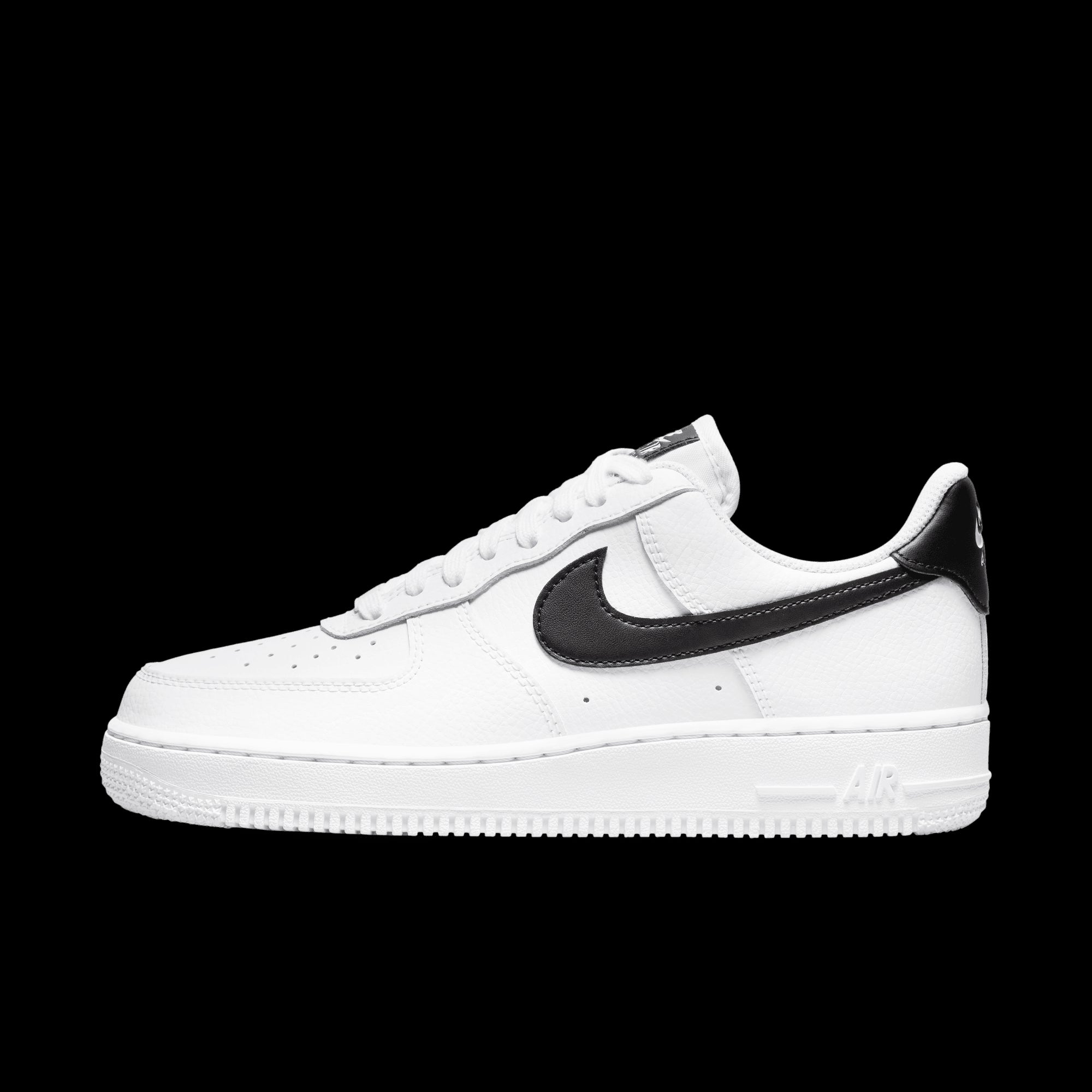 AIR FORCE 1 07 סניקרס