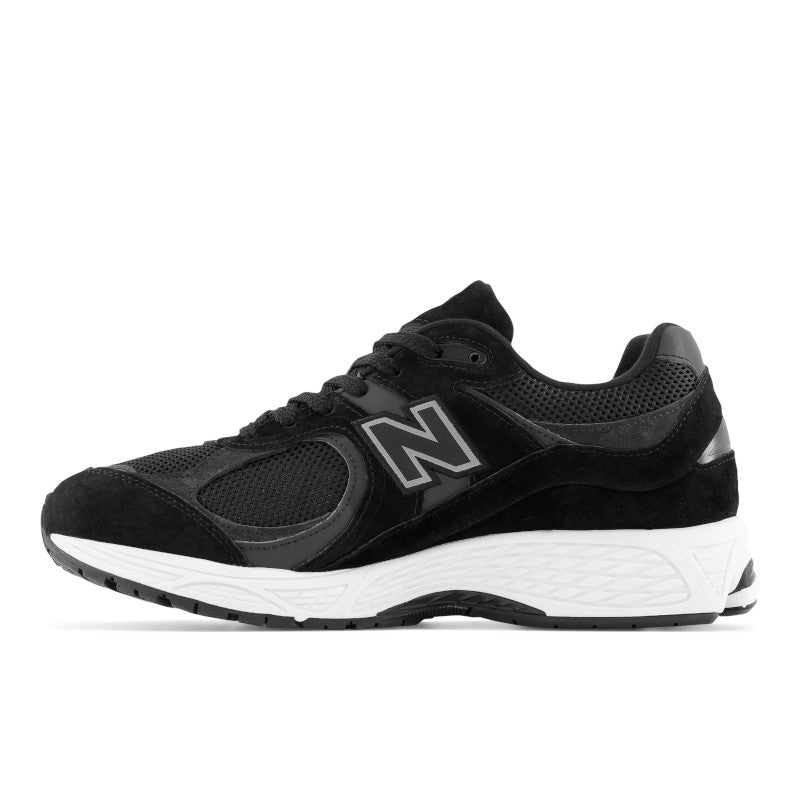 NEW BALANCE | 2002 סניקרס  | FOOT LOCKER