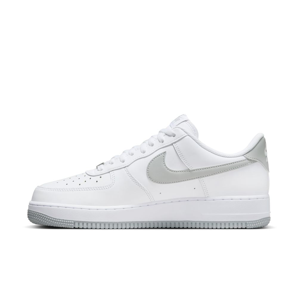 NIKE | AIR FORCE 1 07 סניקרס  | FOOT LOCKER