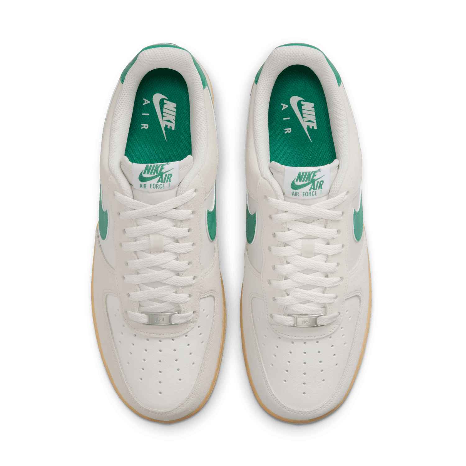 NIKE | AIR FORCE 1 07 LV8 סניקרס  | FOOT LOCKER