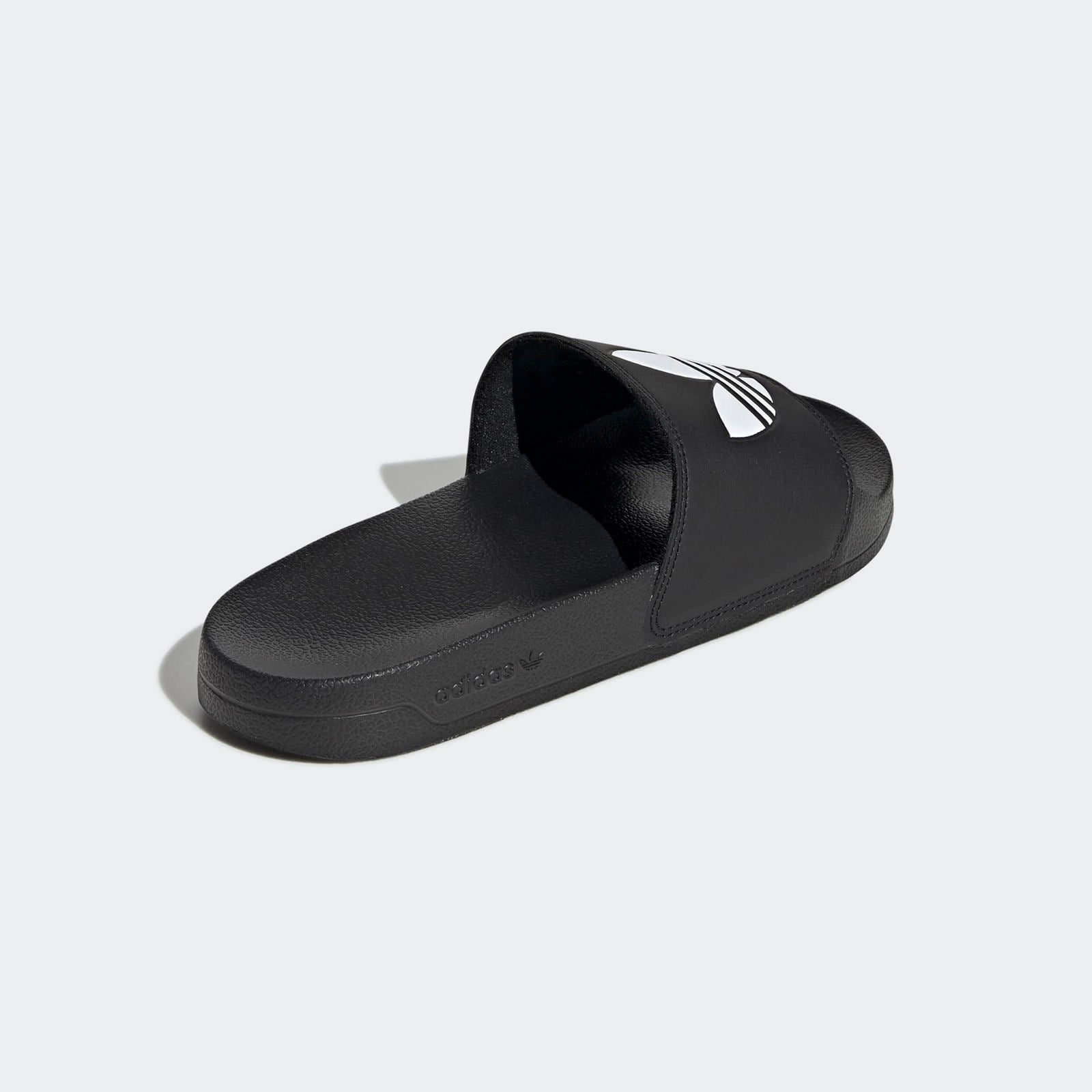 ADIDAS | Adilette Lite- כפכפי עם לוגו  | FOOT LOCKER