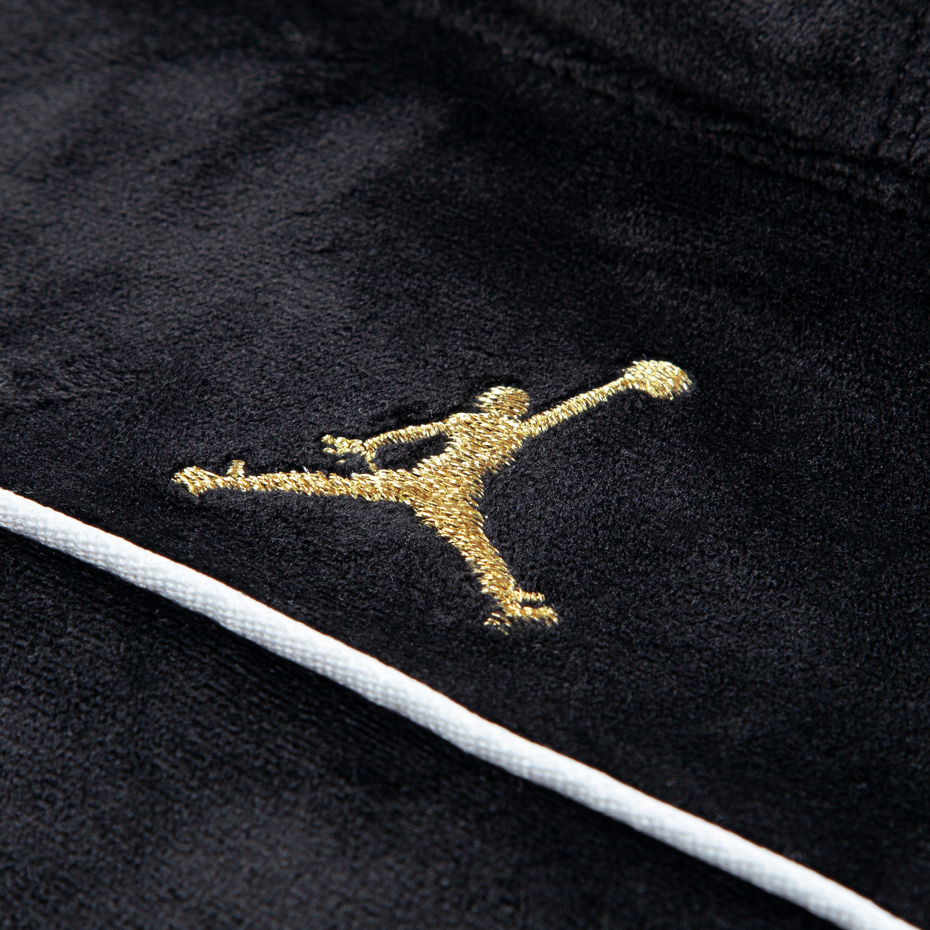 MOUNTAINSIDE VELOUR סווטשירט