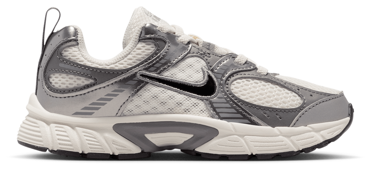 Nike V5 RNR סניקרס לילדים - תמונה 1