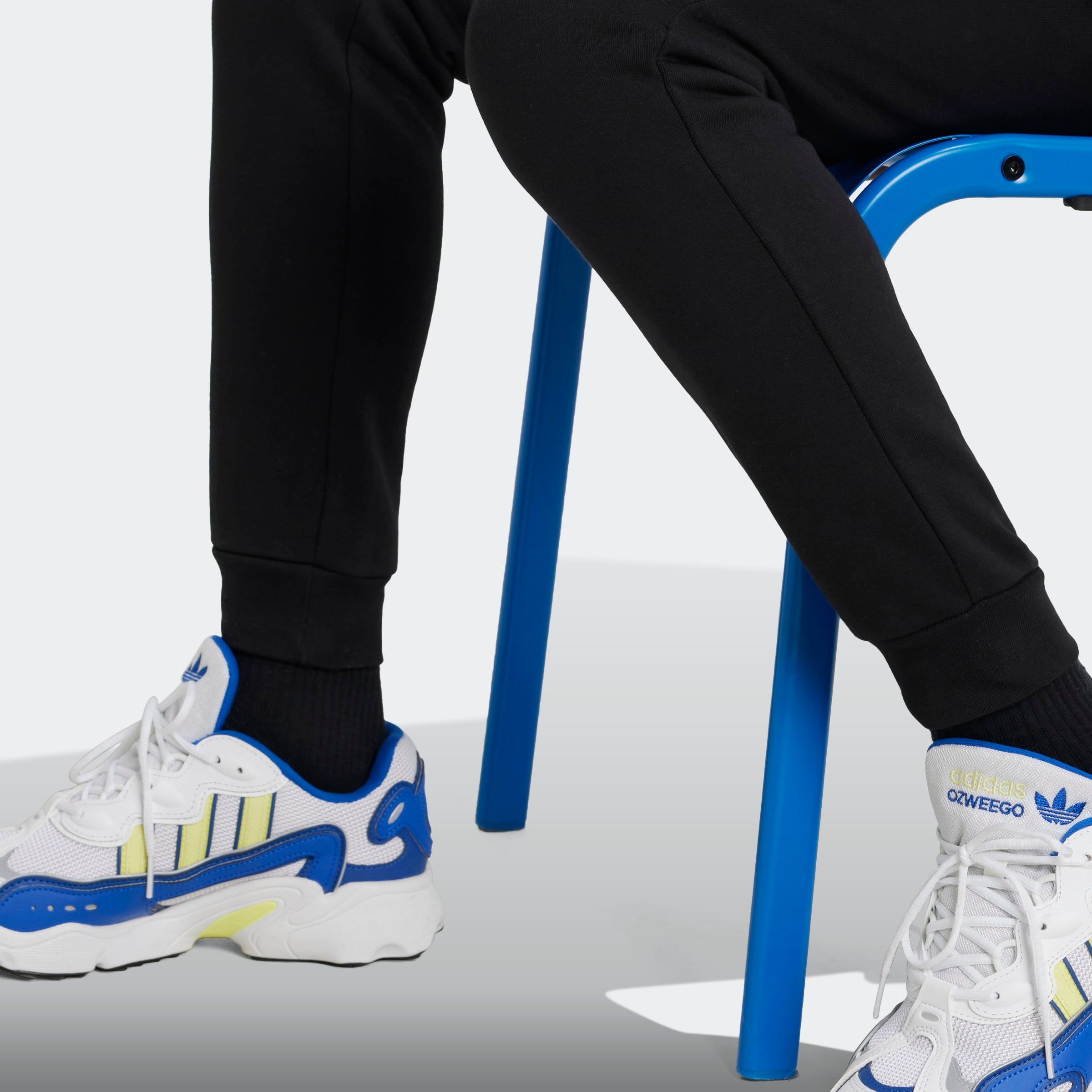Joggers מכנסיים