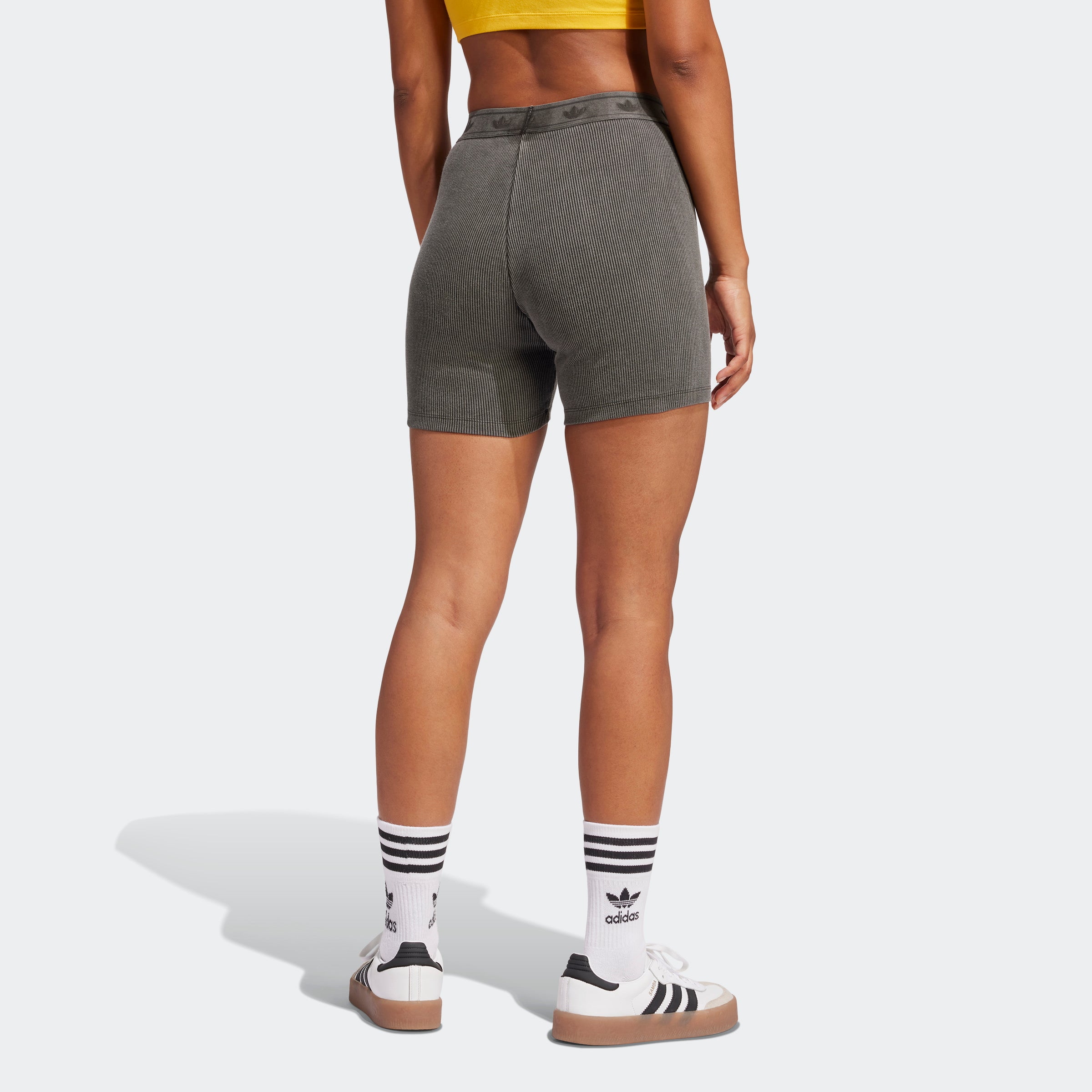 RIB BOOTY טייץ קצר