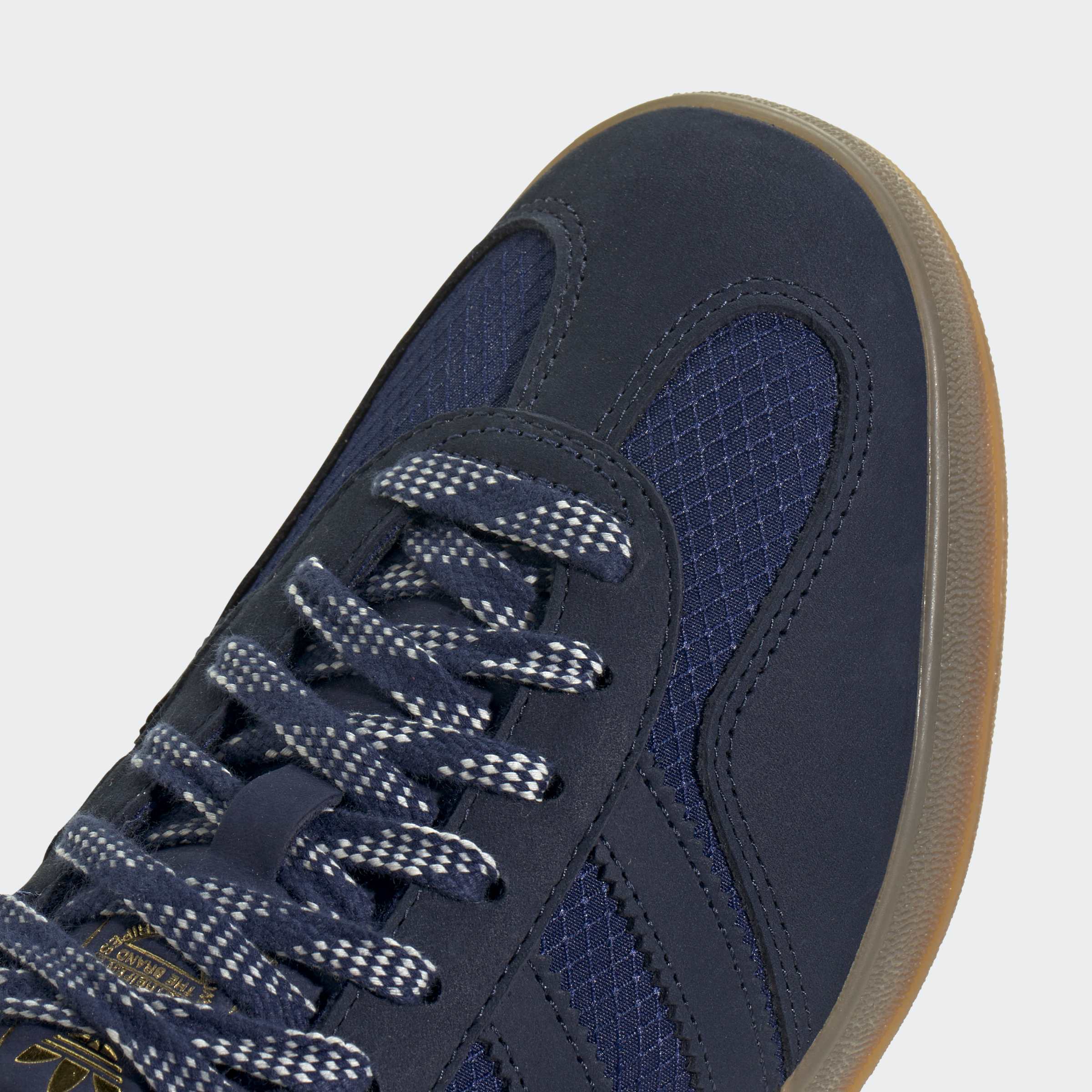 GAZELLE INDOOR סניקרס