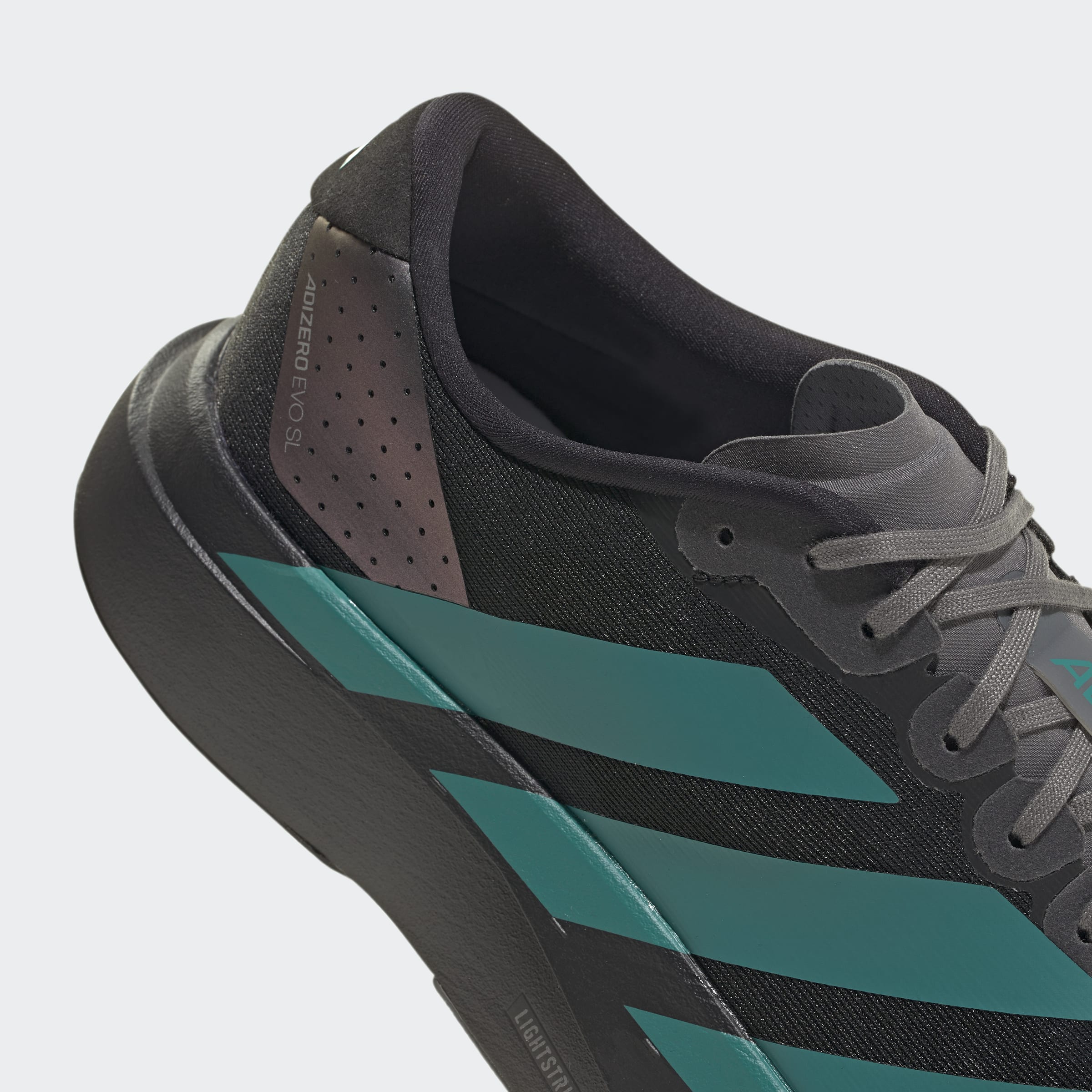 ADIZERO EVO סניקרס