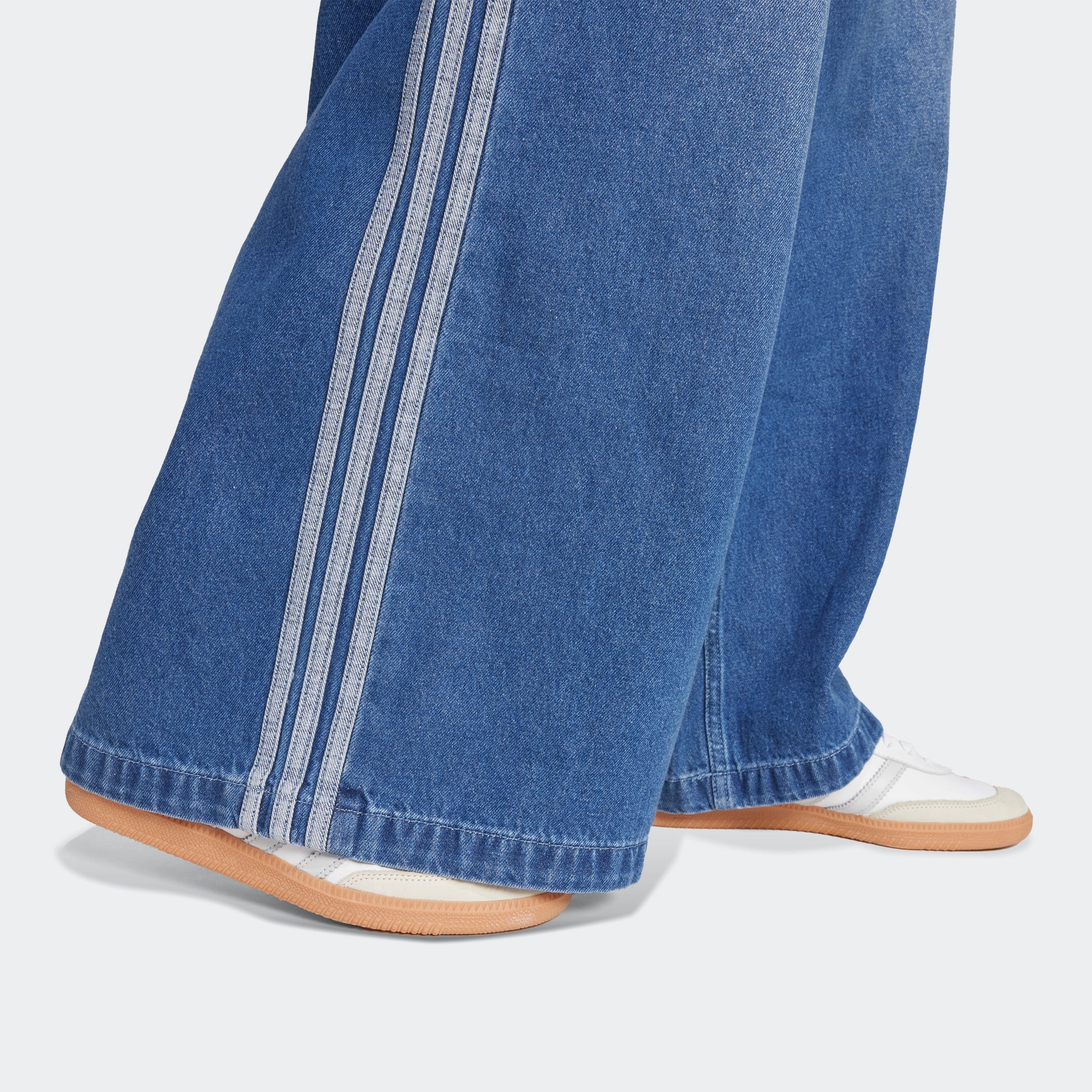 Denim Adilenium ג'ינסים