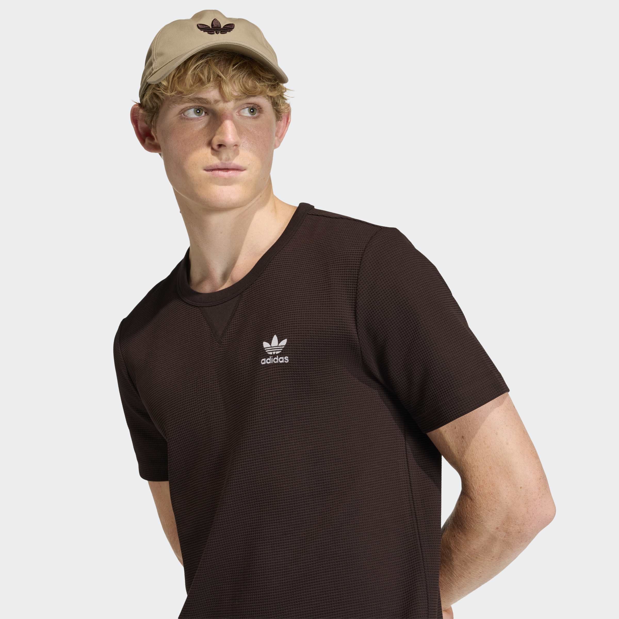 Trefoil Essentials Waffle טי שירט