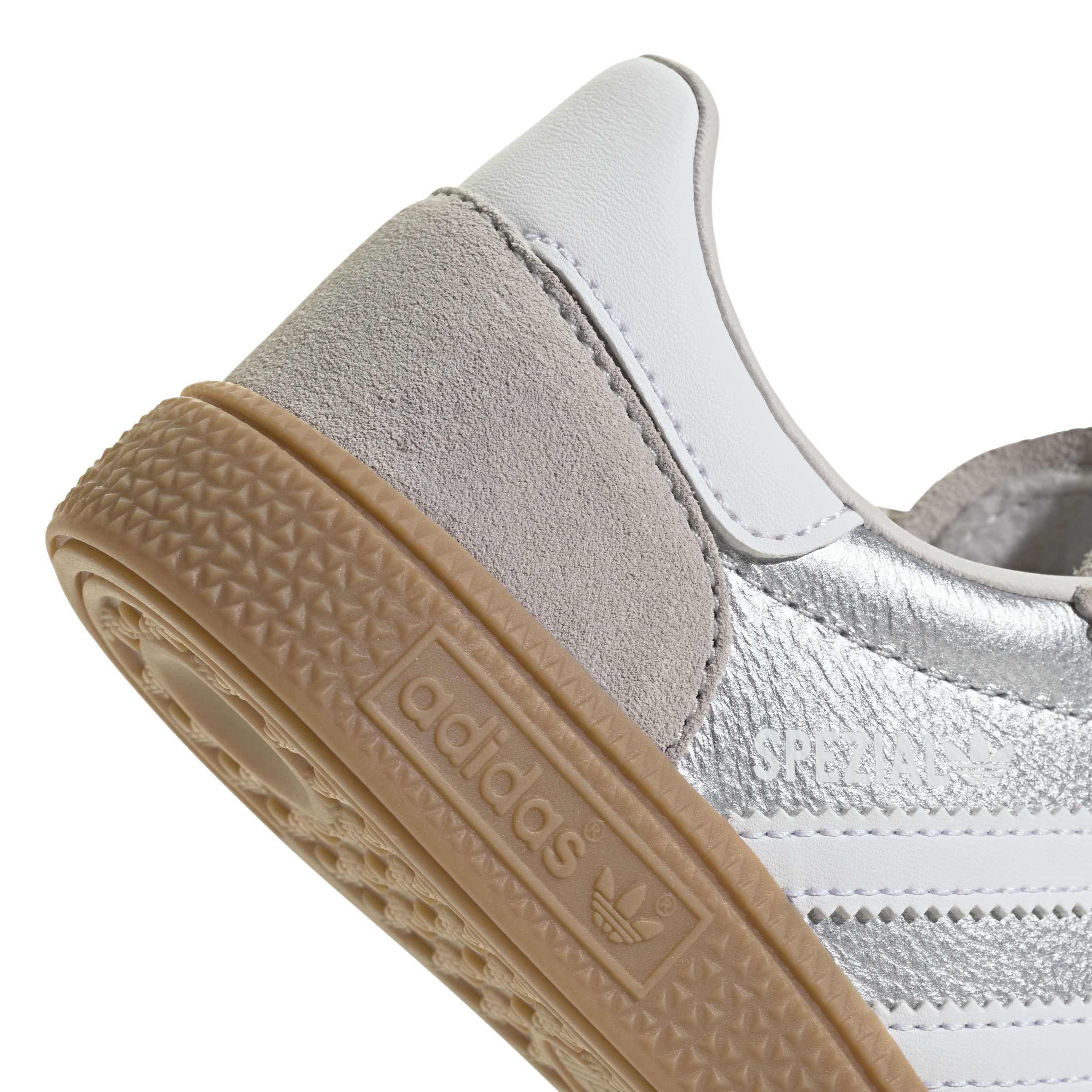 HANDBALL SPEZIAL סניקרס